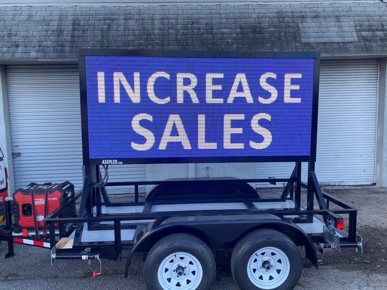 Full Color Programmable LED Sign Board on Trailer – 4&prime; x 8&prime; – USA