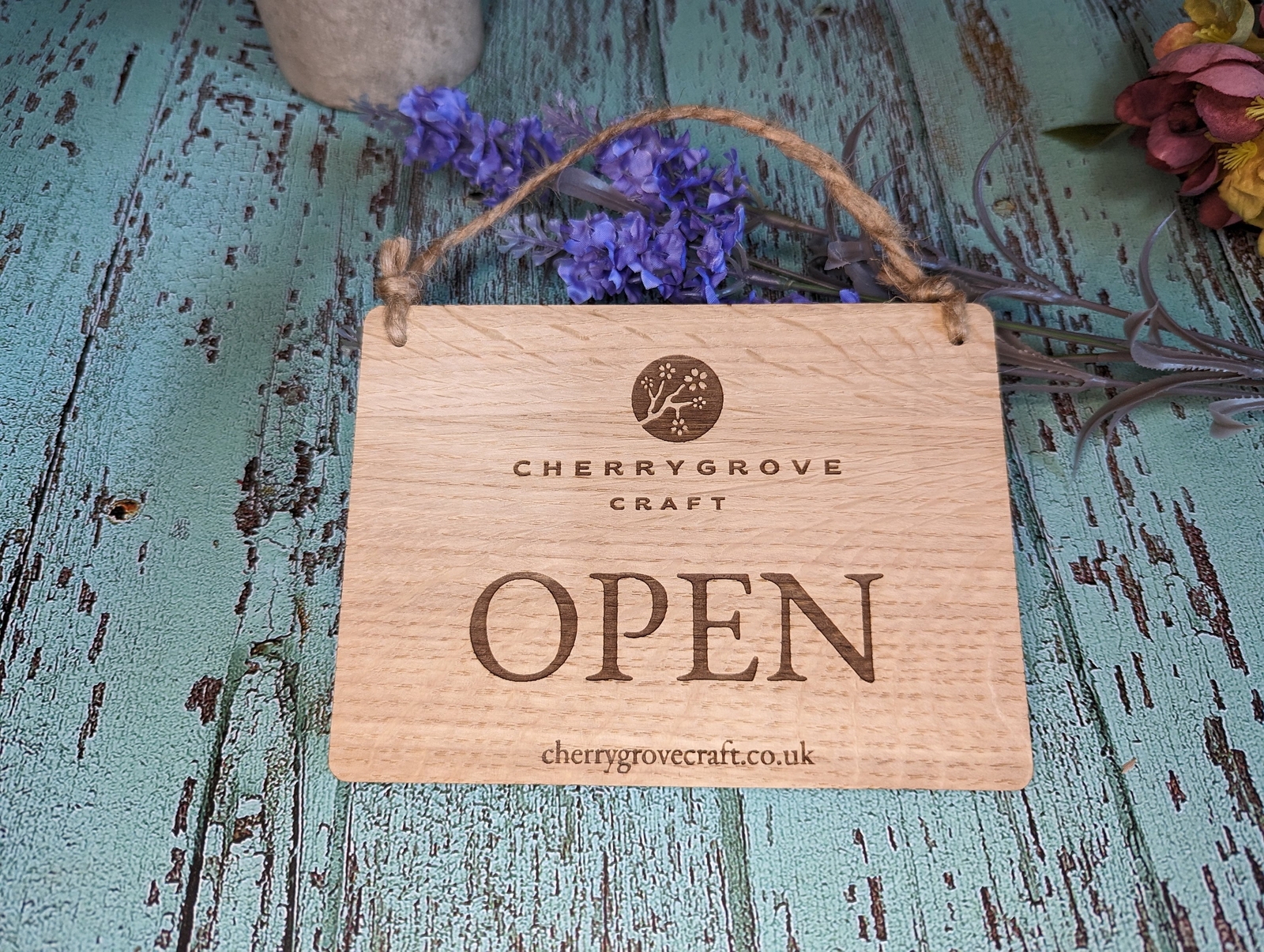 Personalised Wooden Open and Closed Sign for Business – Eco-friendly – 2 Sided