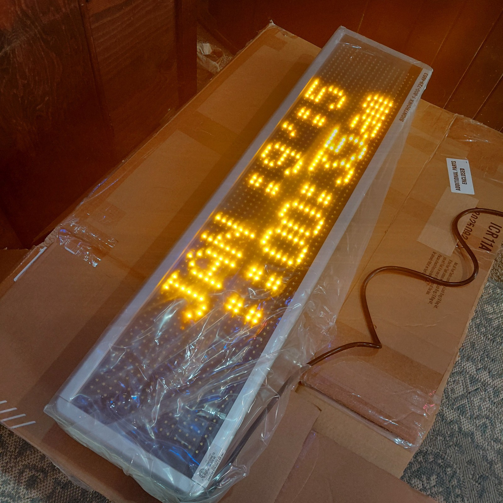 Signtronix LED-40 Interior LED Display Sign 9.25&Prime; x 40&Prime; x 4.5&Prime; Office Business