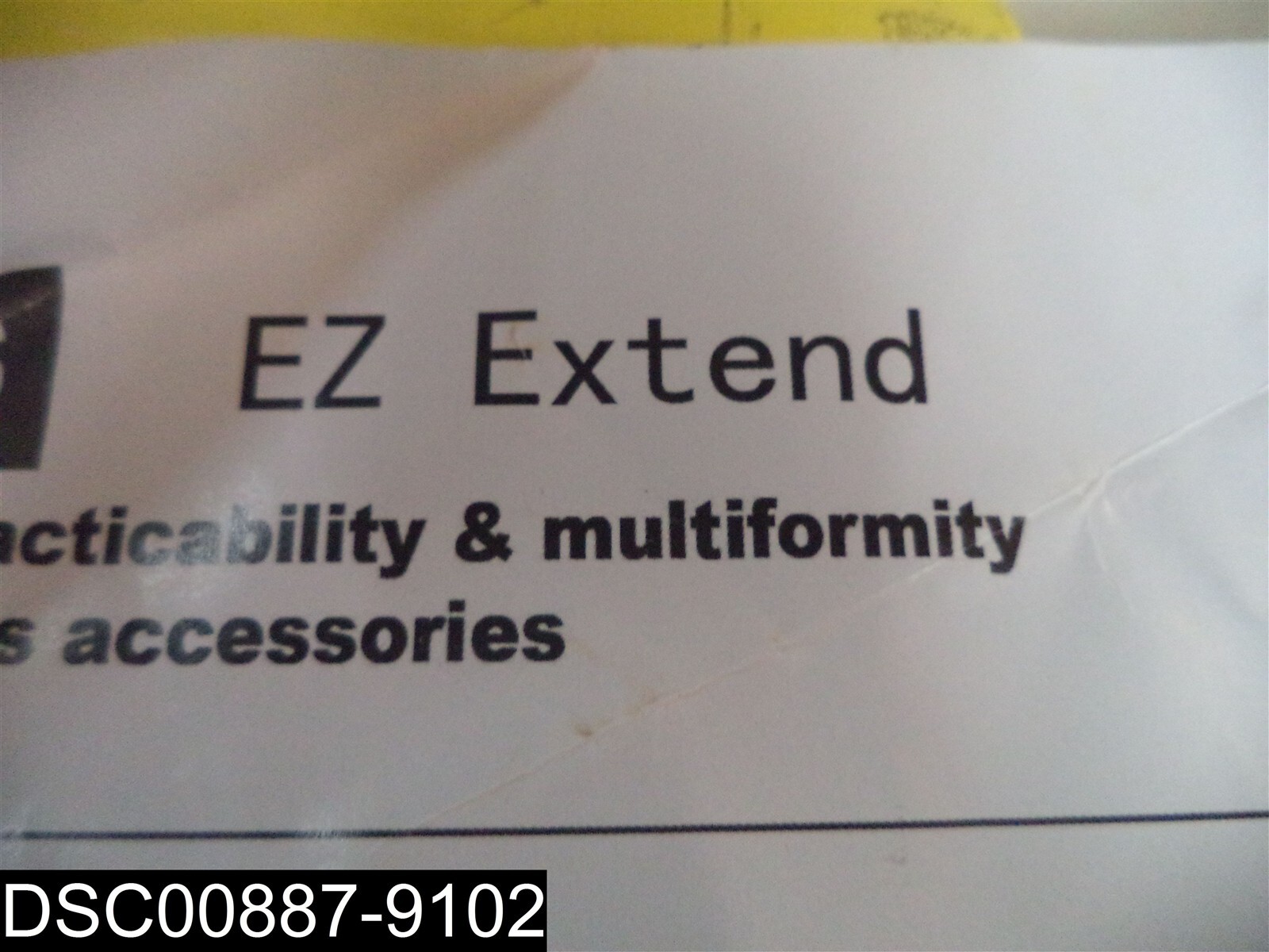 16-65 EZ Extend Banner Stand Only With Case 3&prime; x 6-1/2&prime;