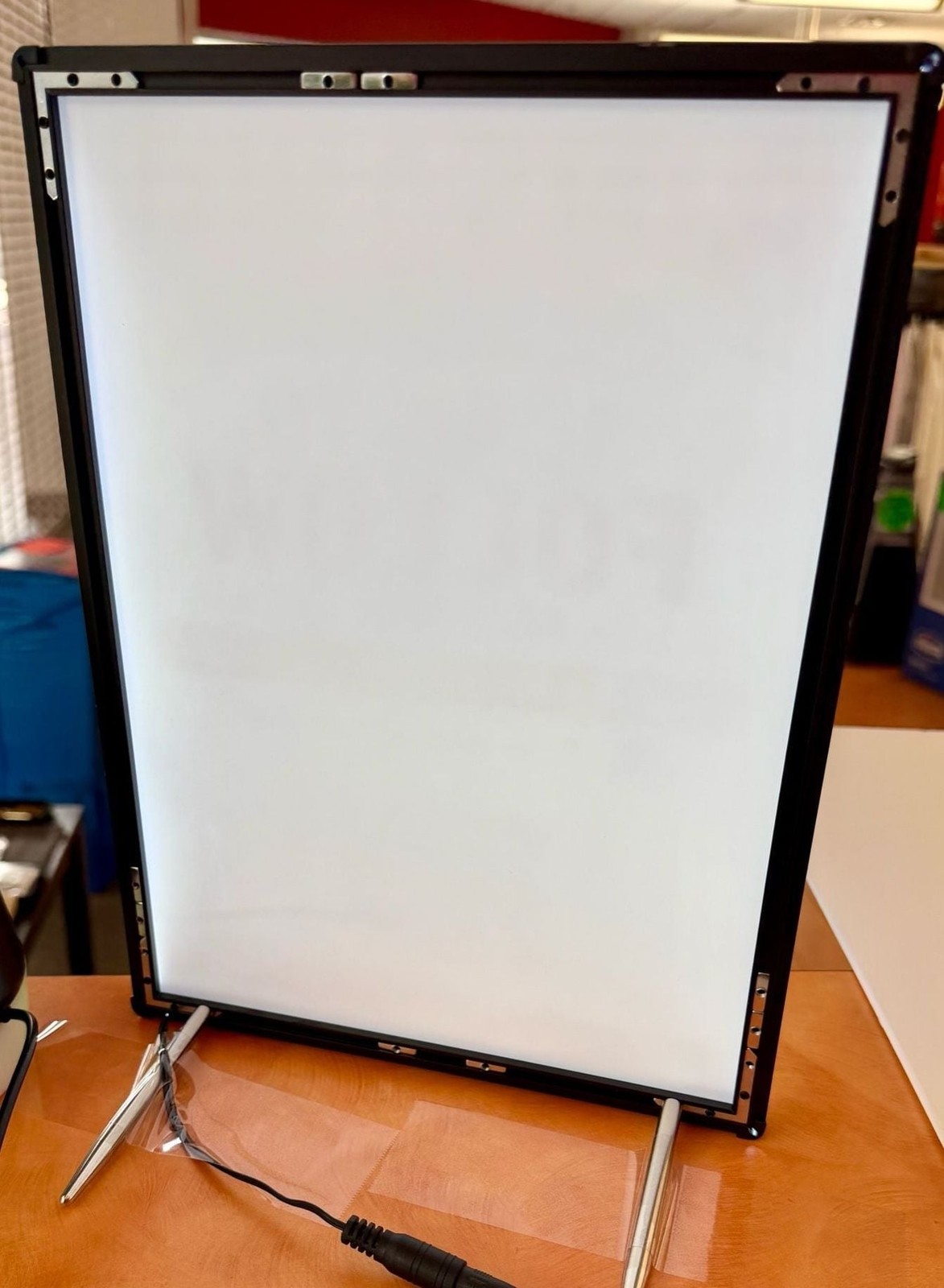 RELRIUXU A4 Black Desktop LED Advertising Menu Lightbox Display