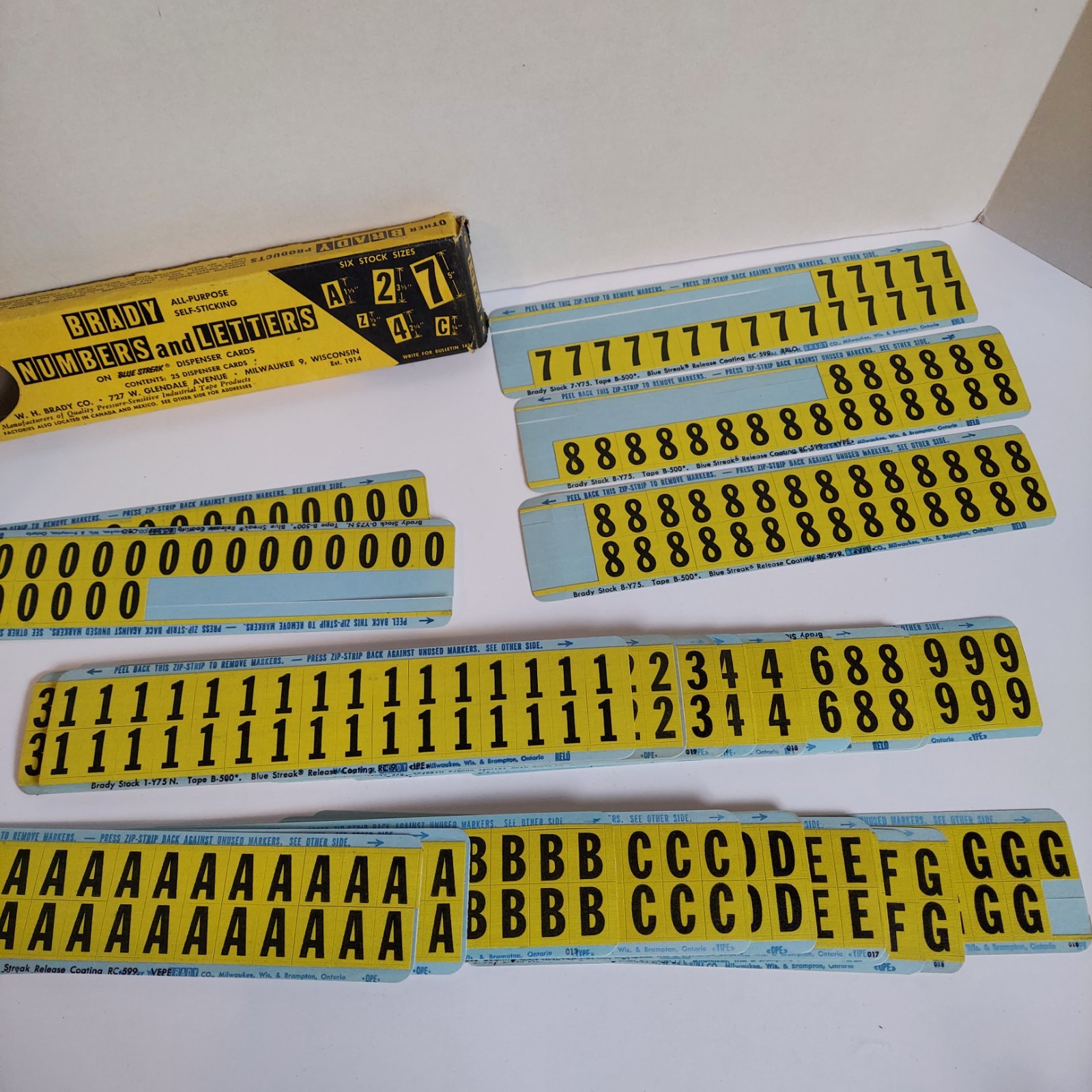 vintage Brady letters and numbers black on yelloe .75&Prime; y75 b-500