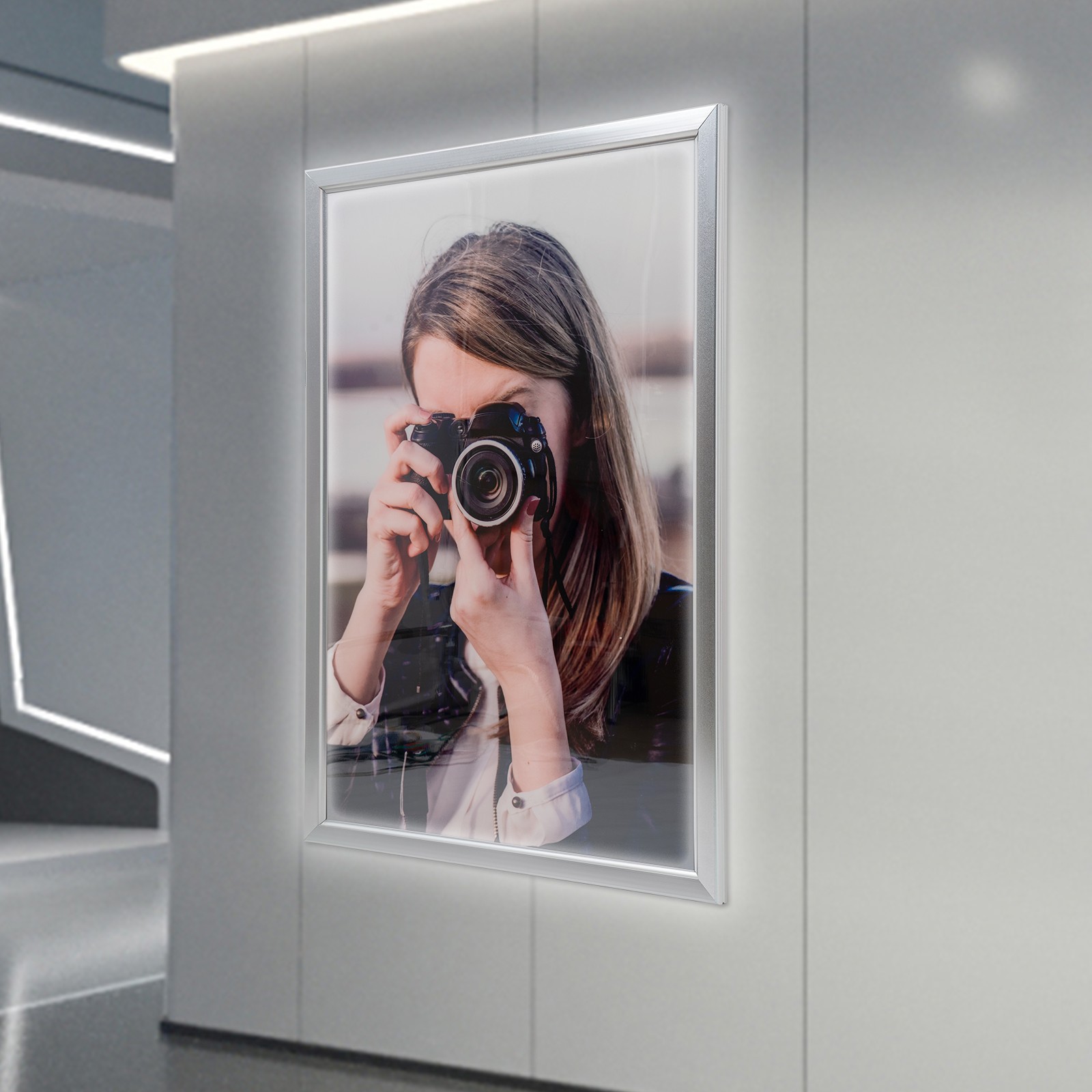 27&Prime;x40&Prime; LED Backlit Poster Frame for Stunning Advertising Display