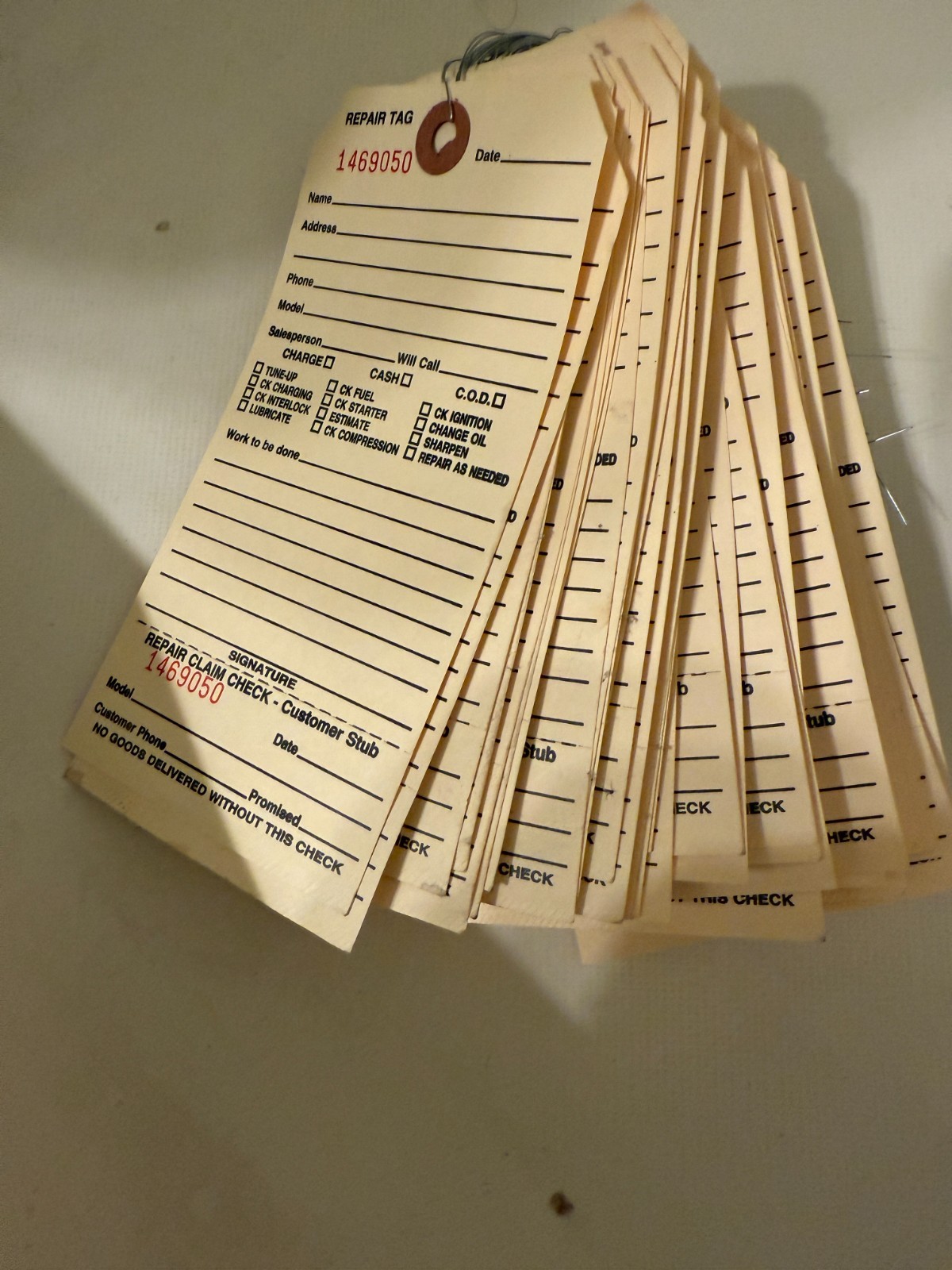 Service Tags, Perforated, 100 Count
