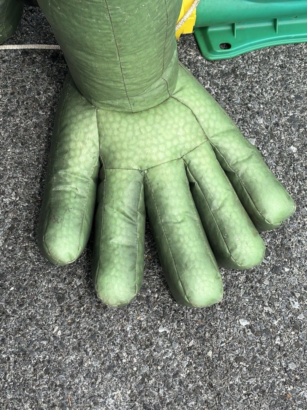 Inflatable Geico Gecko Advertising Approx 8 Feet Tall With Blower