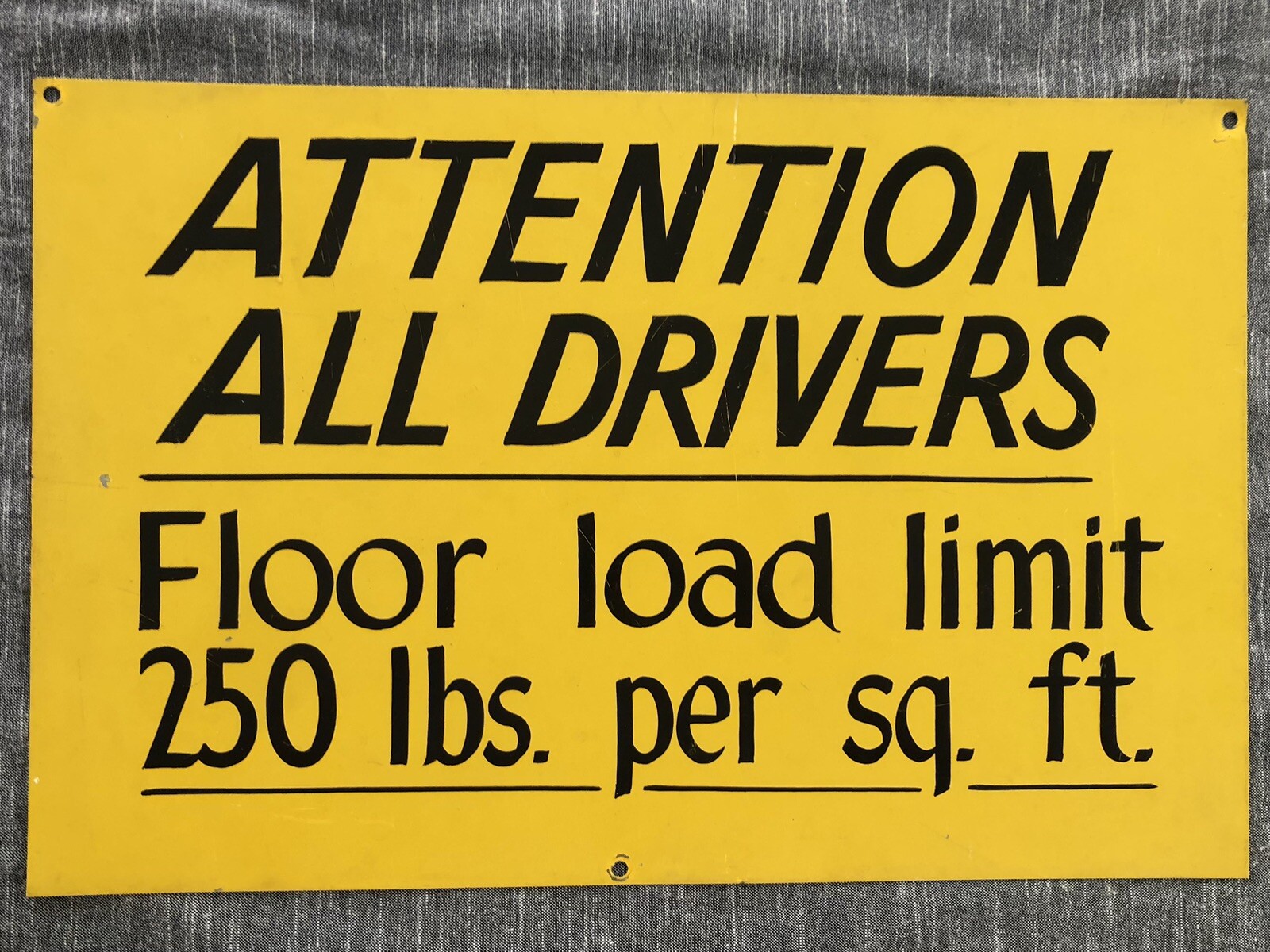 « Attention All Drivers » 18”x12” Metal Sign
