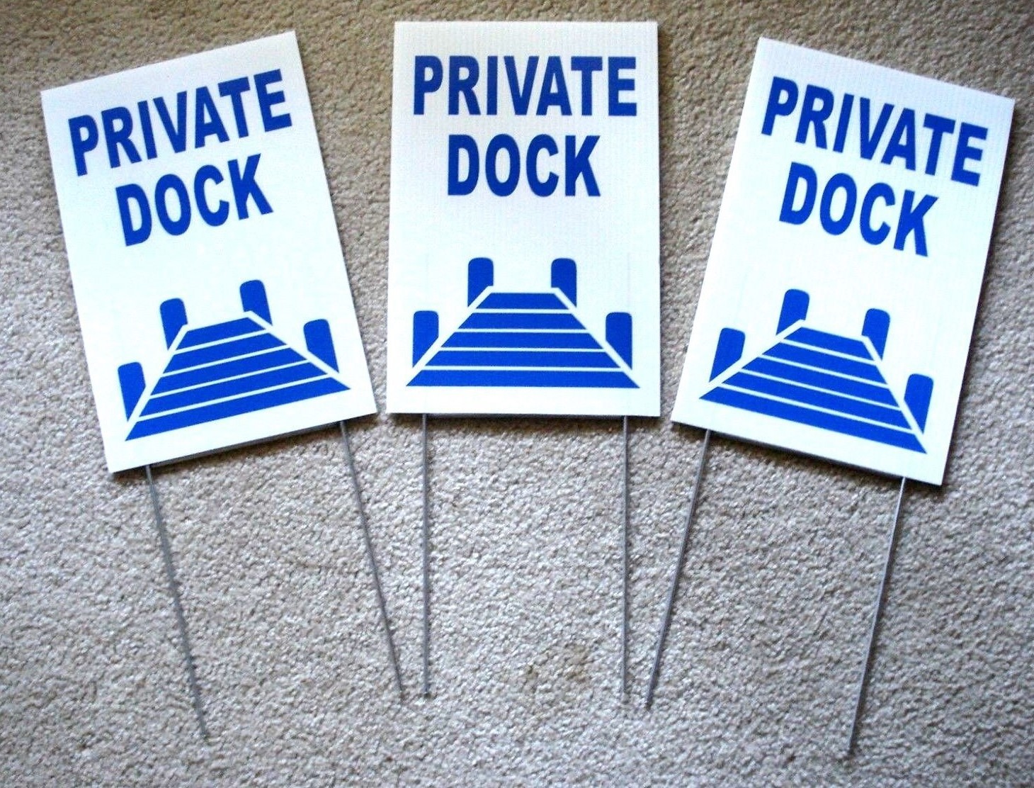 (3) PRIVATE DOCK 8&Prime; x12&Prime; Plastic Coroplast Signs with Stakes Boating