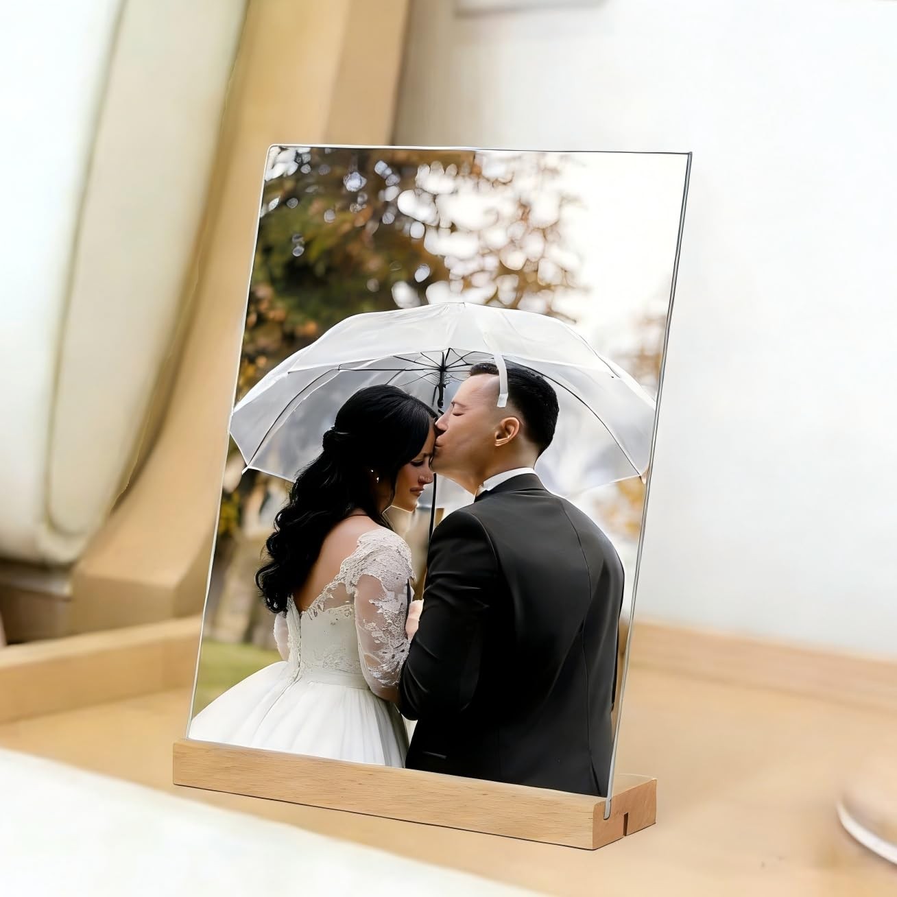 TONICE 8.5 x 11 Acrylic Sign Holder with Wood Base 3 Pack Transparent color