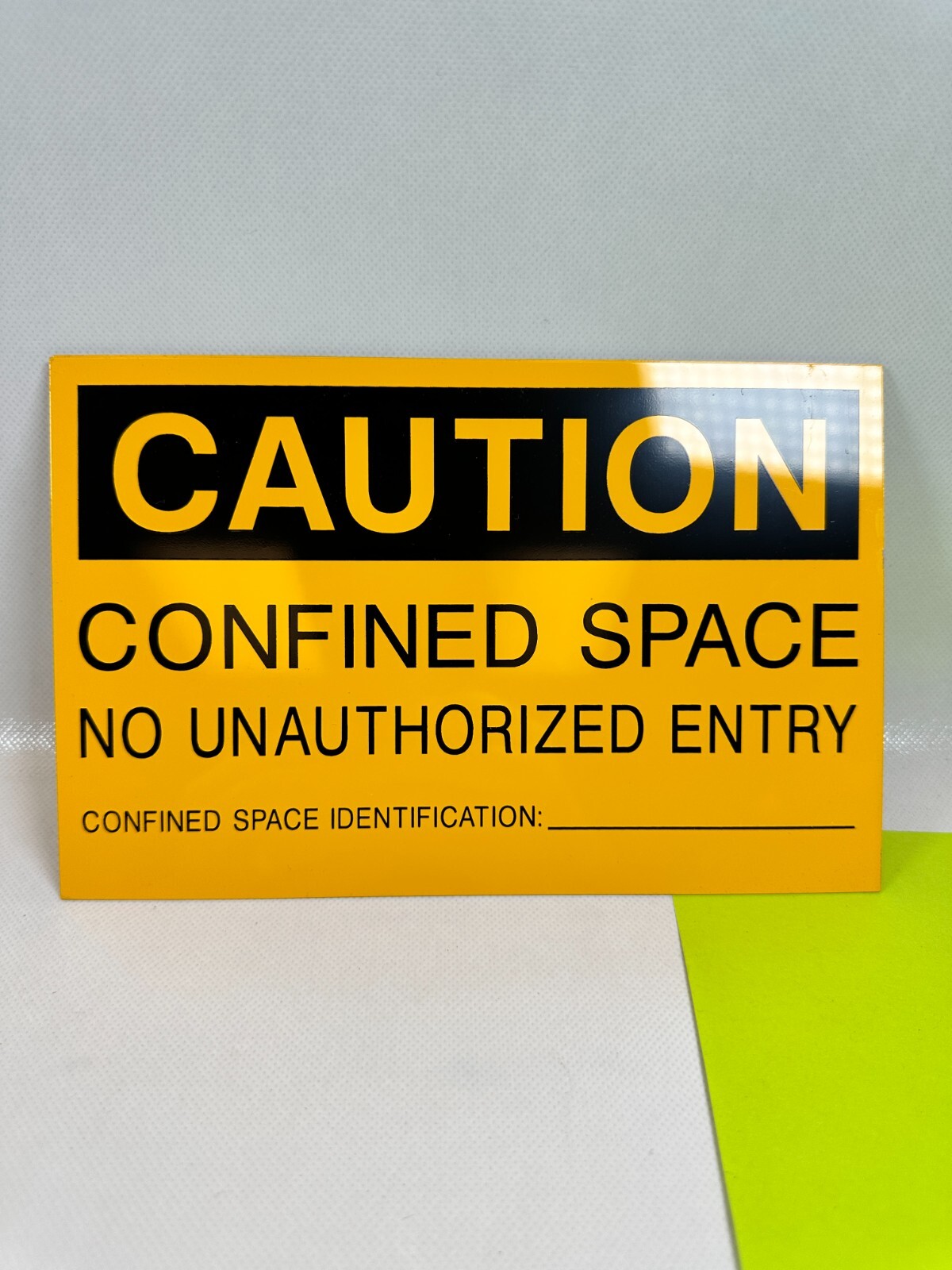 Aluminum Horizontal Sign « Caution Confined Space » Yellow 5-1/2&Prime; x 8-1/2&Prime; NEW