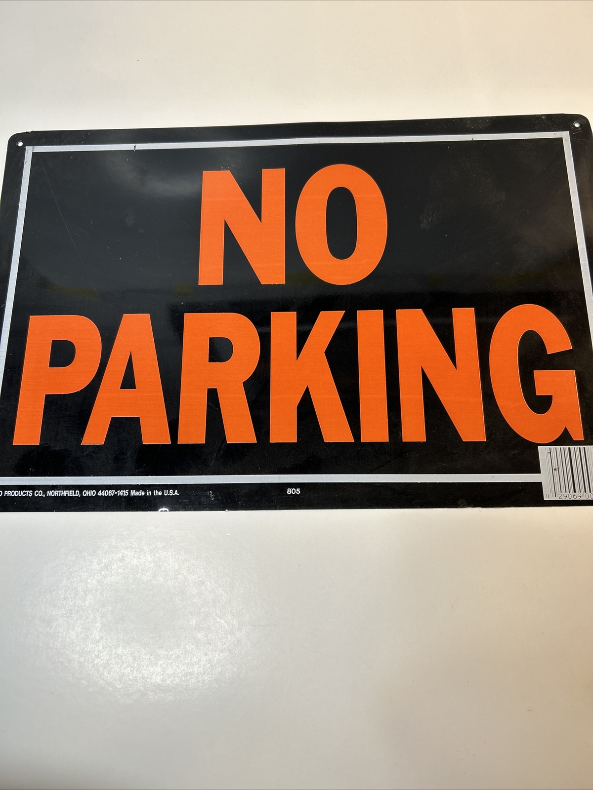 9-1/4&Prime; X 14&Prime; « No Parking » Metal Sign HY-KO 805 MADE IN USA