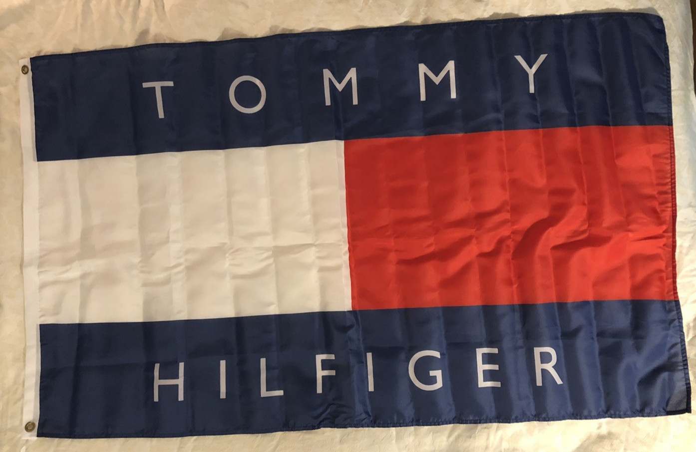 Tommy Hilfiger Banner Flag Indoor Outdoor Wall Hanging 58&Prime;X35&Prime; Retail Dorm Home