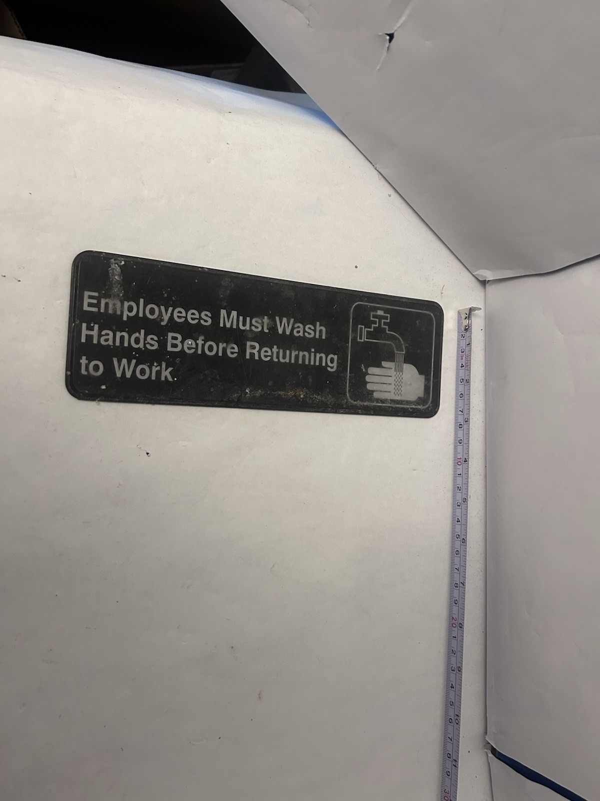 VTG Dirty Black/White Employees Must Wash Hands….Sign