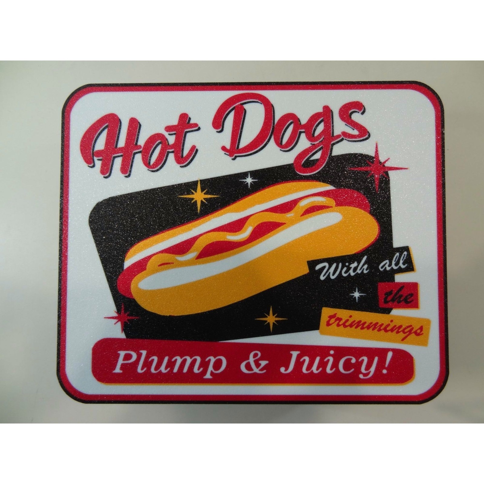 Retro LED Hot Dogs Sign (10&Prime;x7&Prime;) – « Plump & Juicy! » Light-Up Display for Diner,