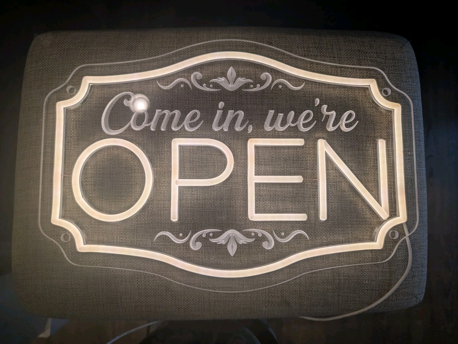 Medium 16.25&Prime; X 11&Prime; Neon Open Sign LED – Dimmable Brightness for Business & Cafe