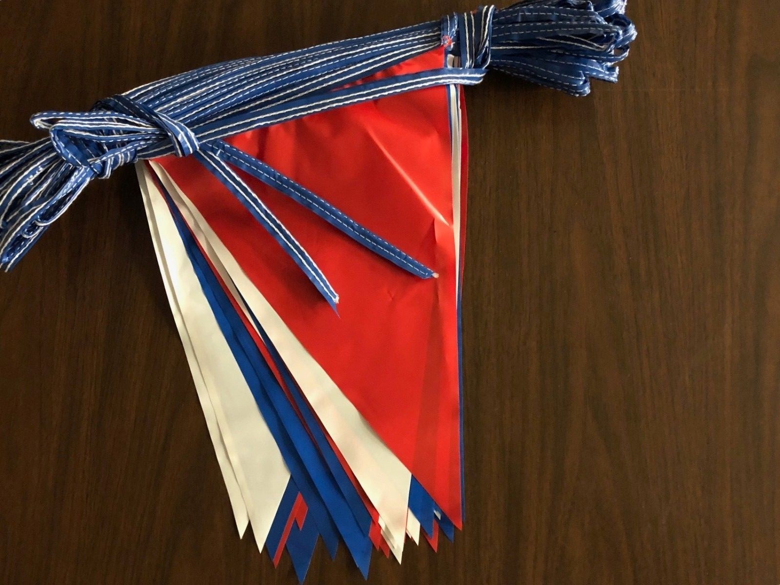 105 Ft R/W/B Poly Heavy Duty Pennant Strings Streamers