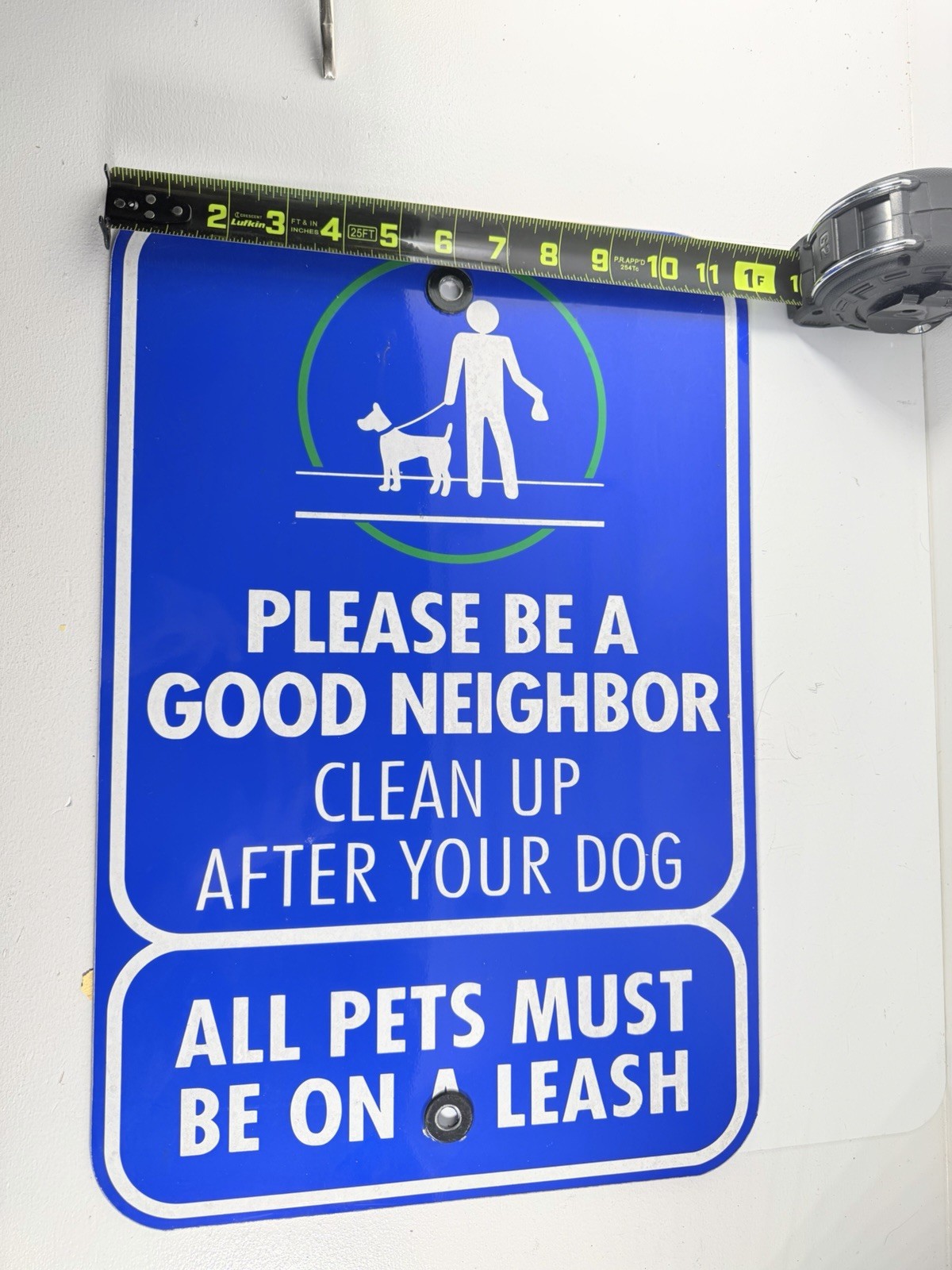 Please Be a Good Neighbor » dog cleanup sign Blue And White Aluminum. 12”x18”