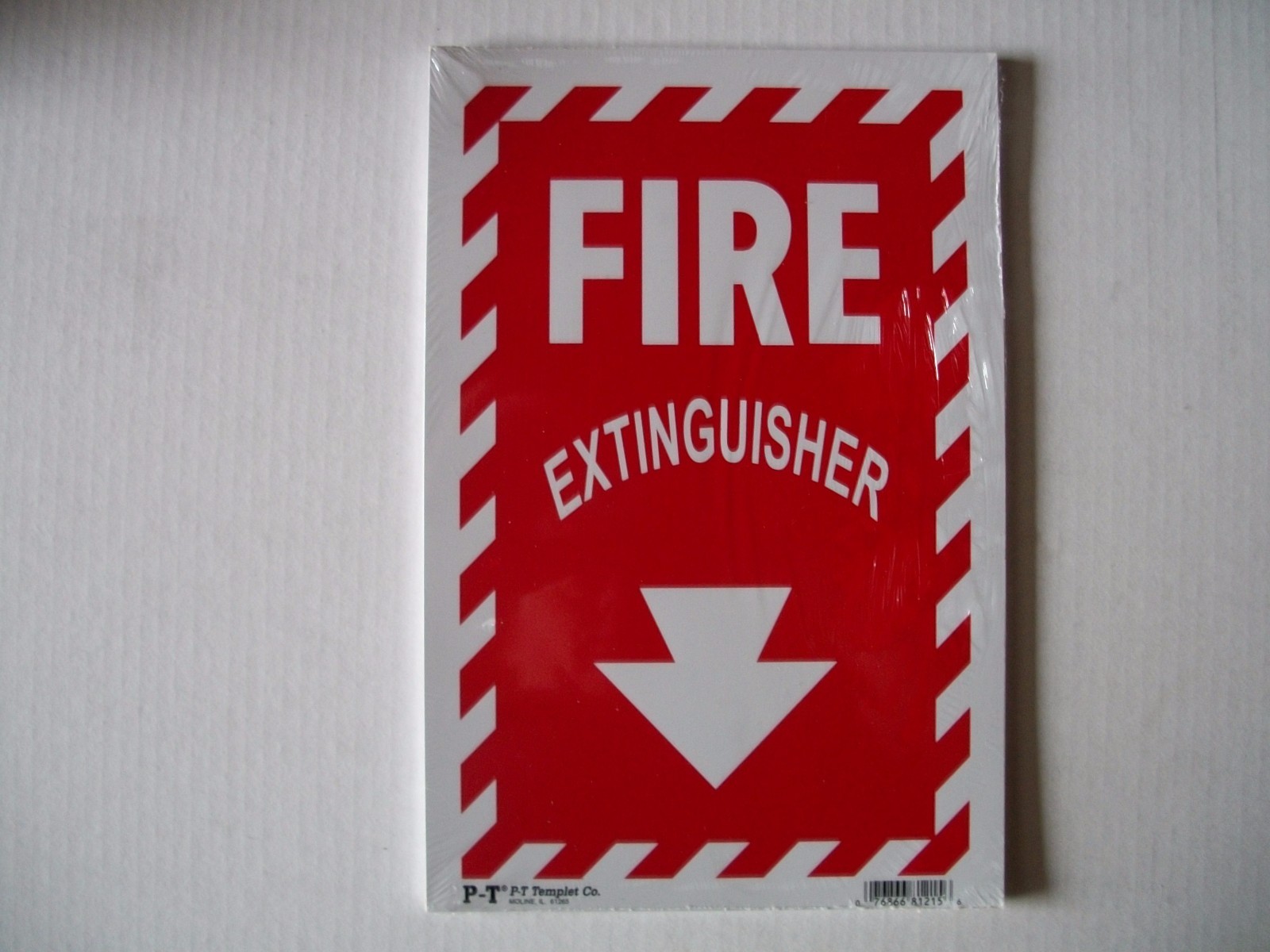 12 Pack Red & White 8×12 Inch Flexible Plastic « FIRE EXTINGUISHER » Sign&rsquo;s