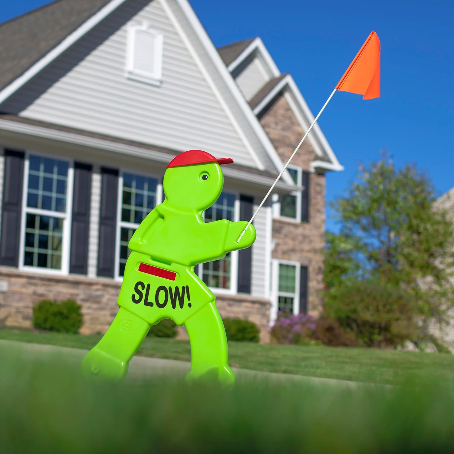 Step2 Kid Alert Street Safety Sign, Kids at Play Signage for Neighborhood