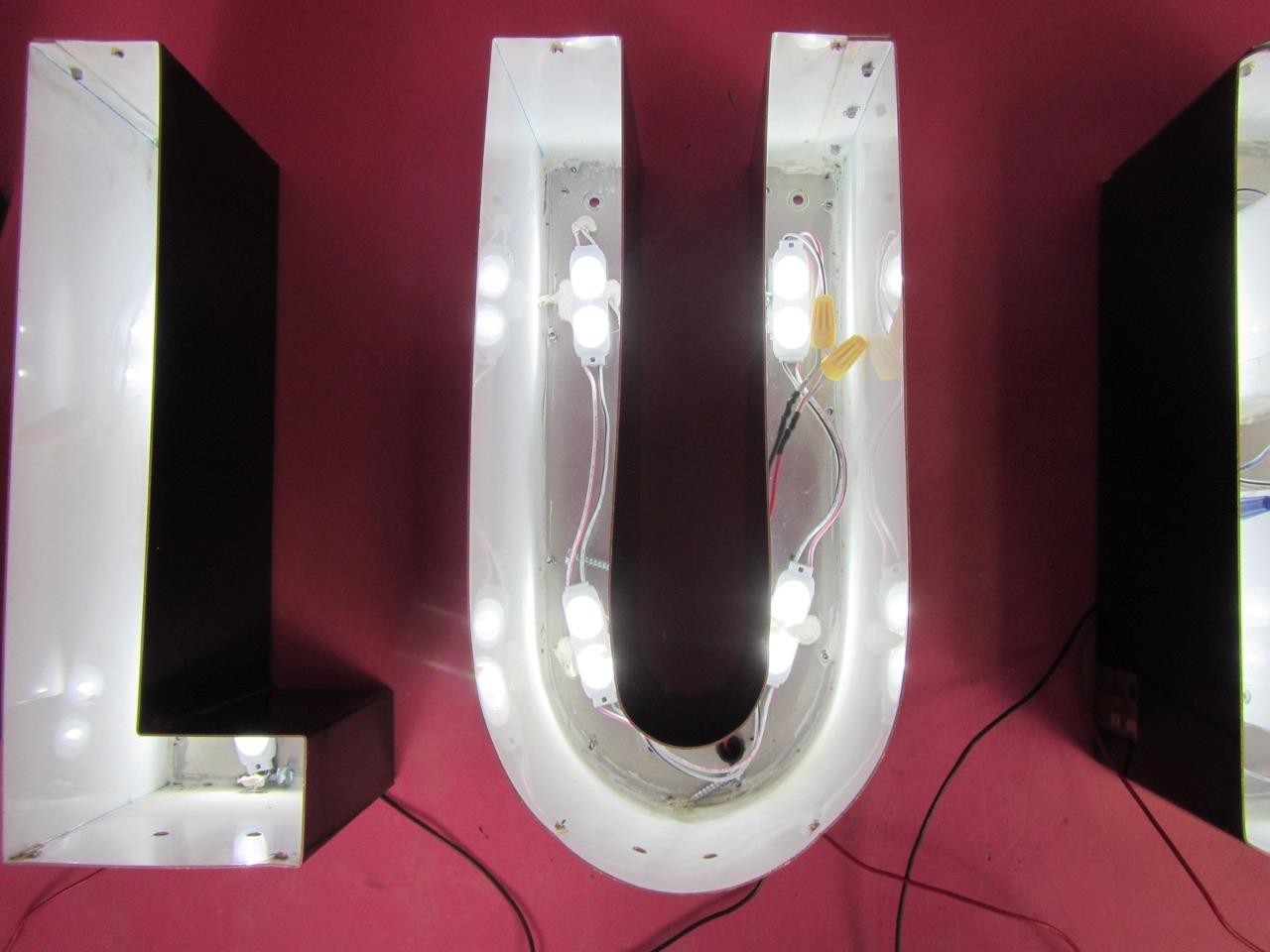 « CLUB » 12 x 31&Prime; Front Lit Channel Letter Sign 12V White LED Mesh Acrylic Front