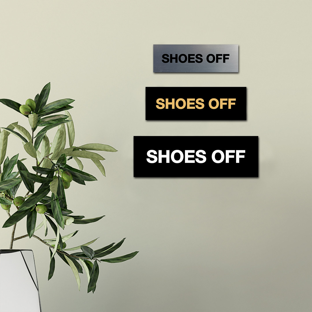 Basic Shoes Off Sign