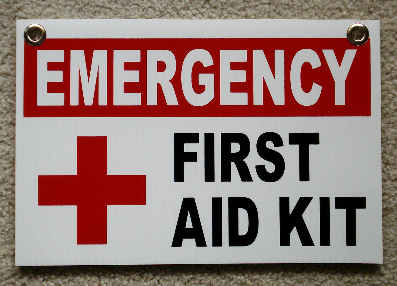 EMERGENCY FIRST AID KIT SIGN 8&Prime; x12&Prime; Plastic Coroplast Sign with Grommets