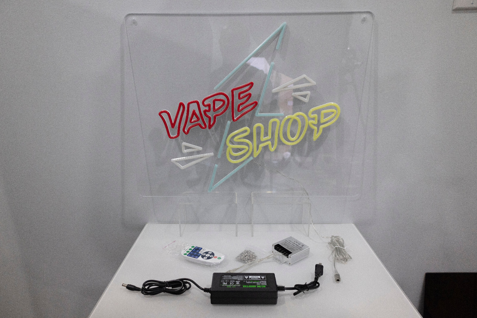 24&Prime;X18&Prime; LED WE VAPE SHOP – Super Bright Illuminated Signage High Visibility