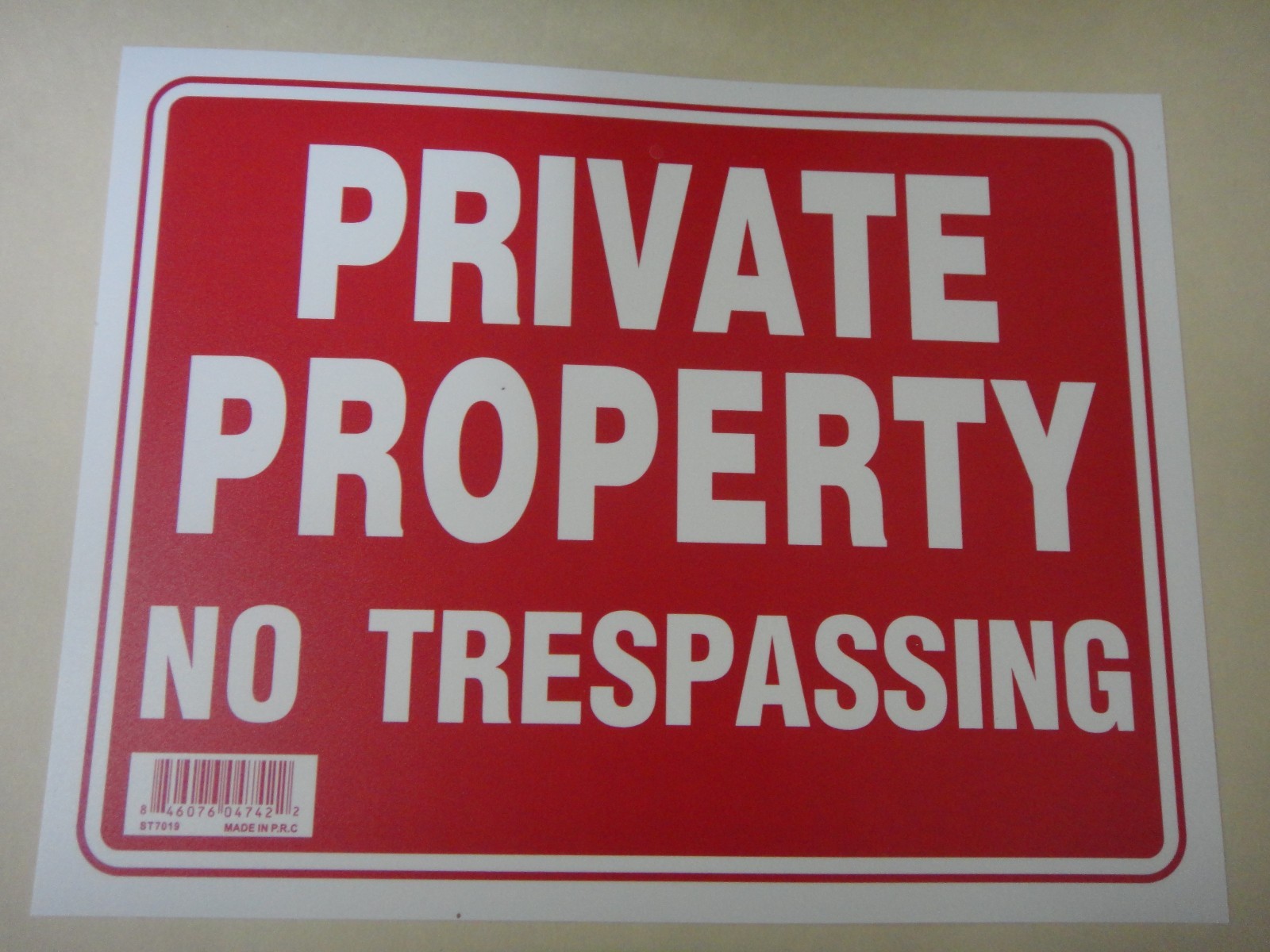 5X Red & White Flexible Plastic « PRIVATE PROPERTY NO TRESPASSING » Sign 9&rsquo;x12&prime;