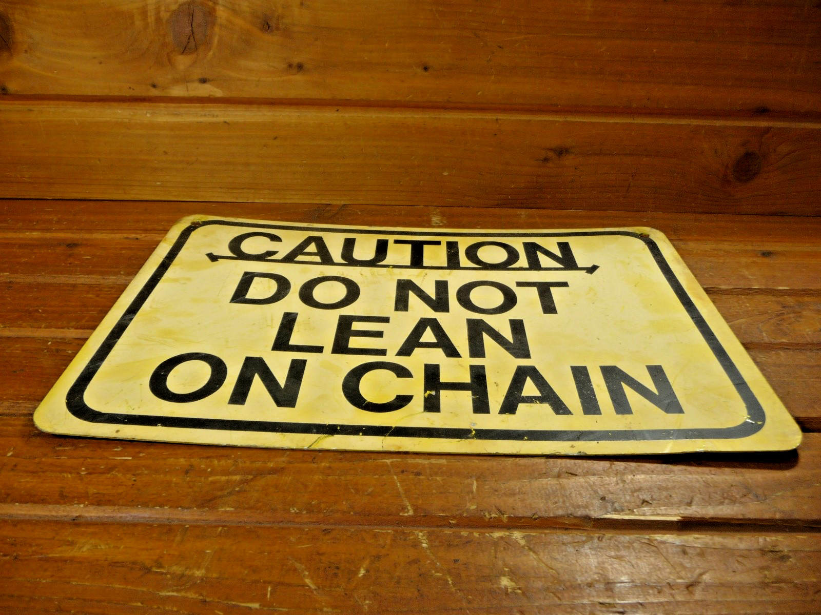 4 Vintage Caution Do Not Lean On Chain Metal Sign Yellow & Black Lot of 4