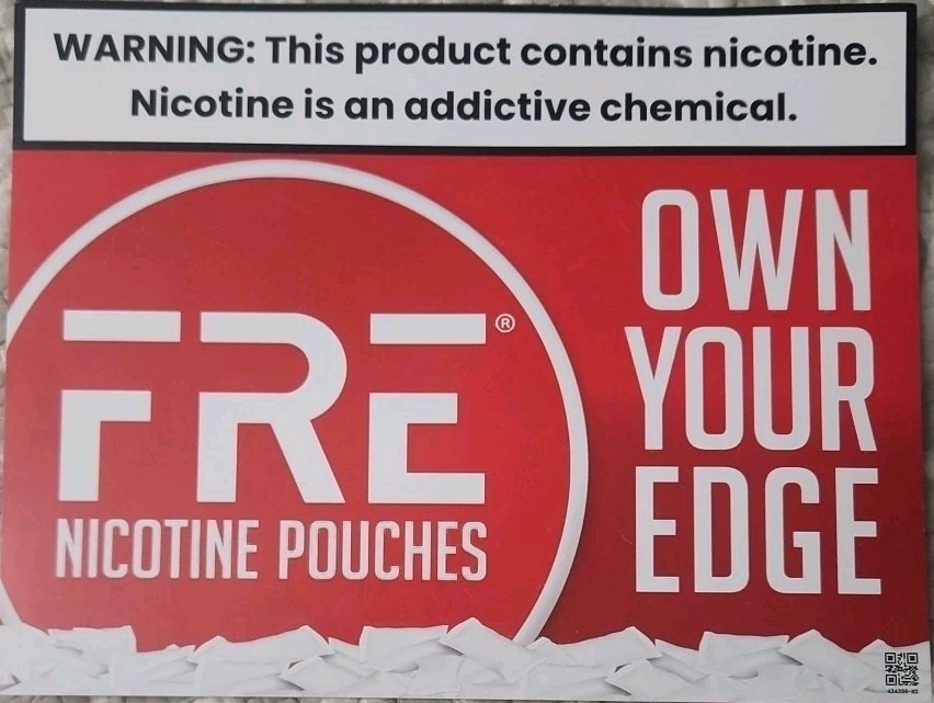 Original Zig Zag Papers / FRE Pouches Paper Counter Display Size 12&Prime; x 9&Prime;
