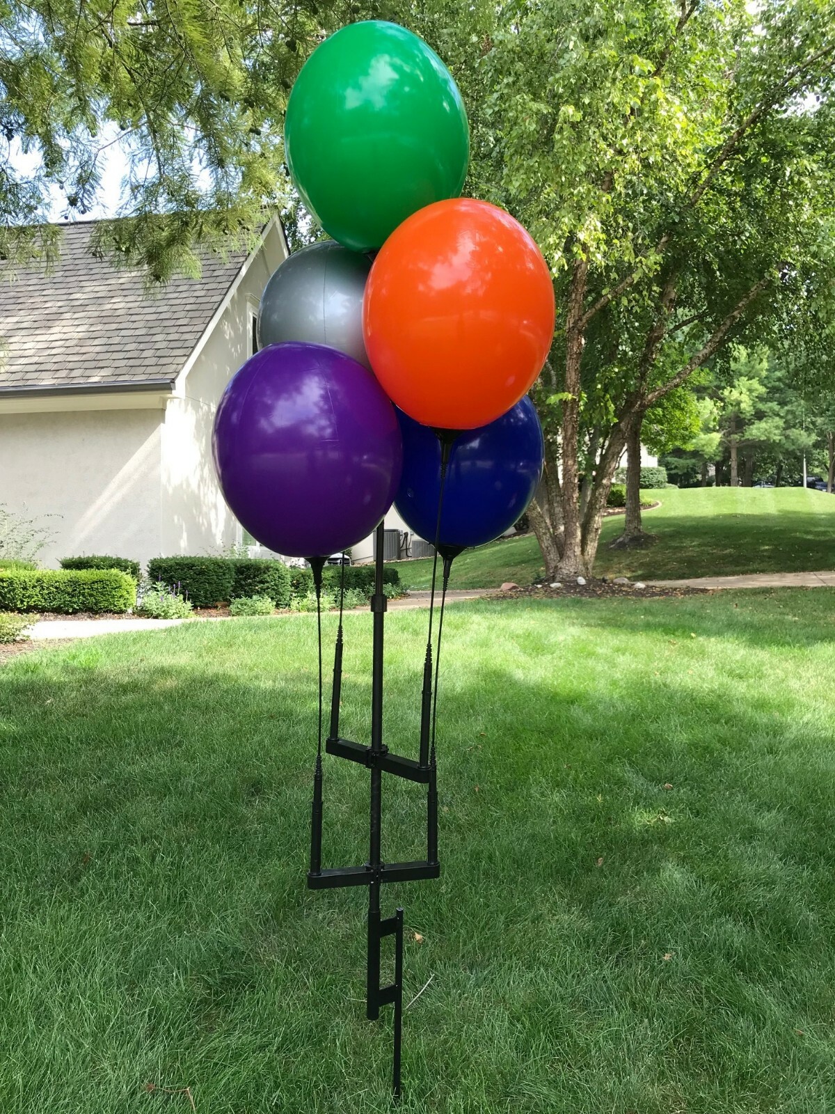 Reusable Balloon Cluster Kit w/ Ground Spike – Multi Color Balloons – No Helium