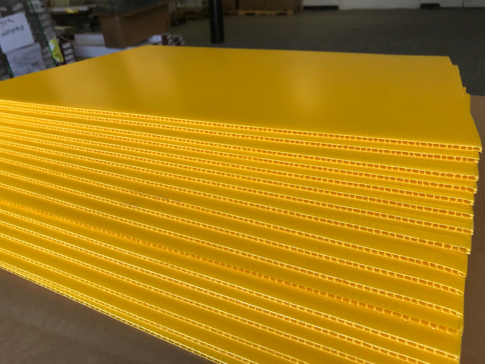 Pack of 50 Signs (Yellow) 18&Prime; x 24&Prime; x 4 mm Corrugated Plastic Signs, 50 Pieces