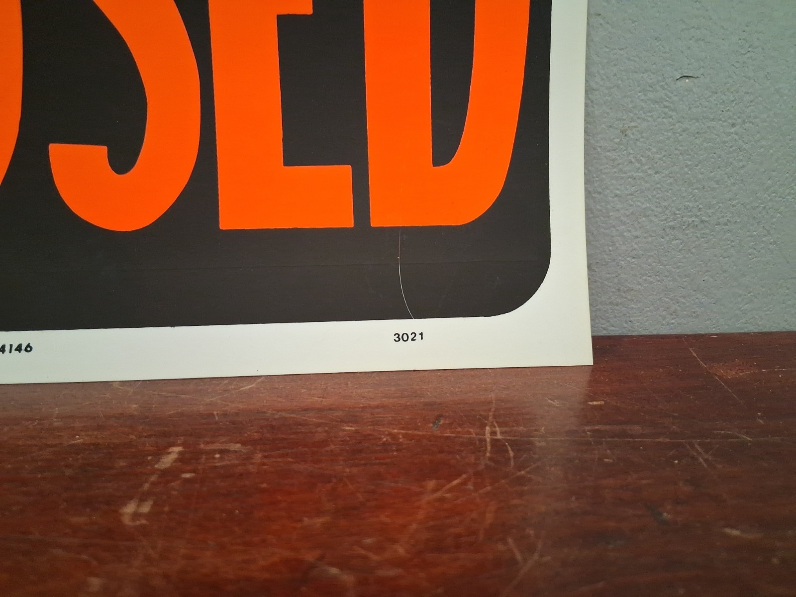 Hy-Ko Products Plastic 9&Prime;x12&Prime; Sorry We&rsquo;re Closed Sign New Old Stock *discolored