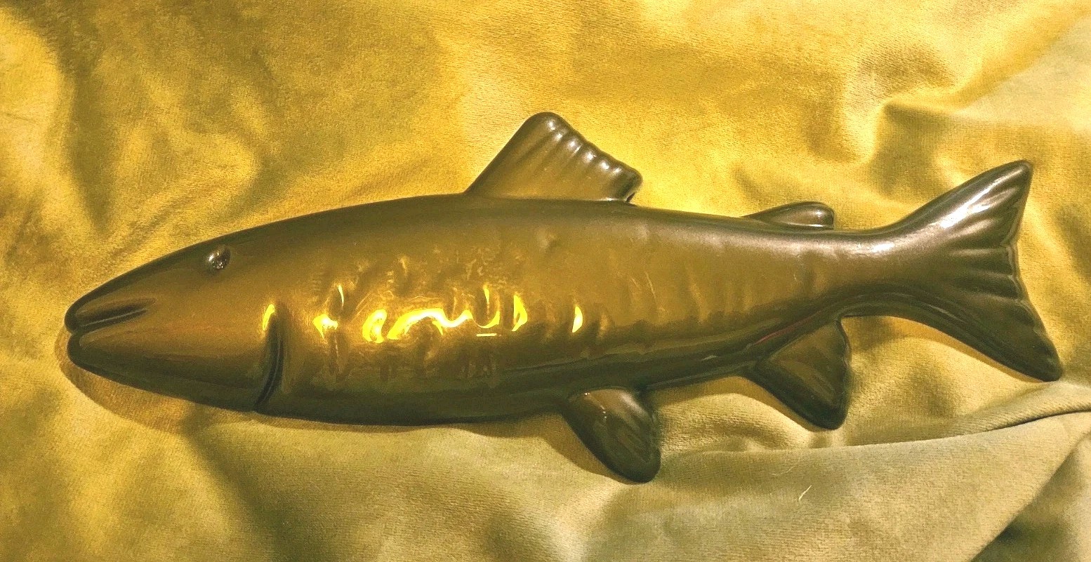 12&Prime; Custom Gemini Inc. Trout Wall Signage