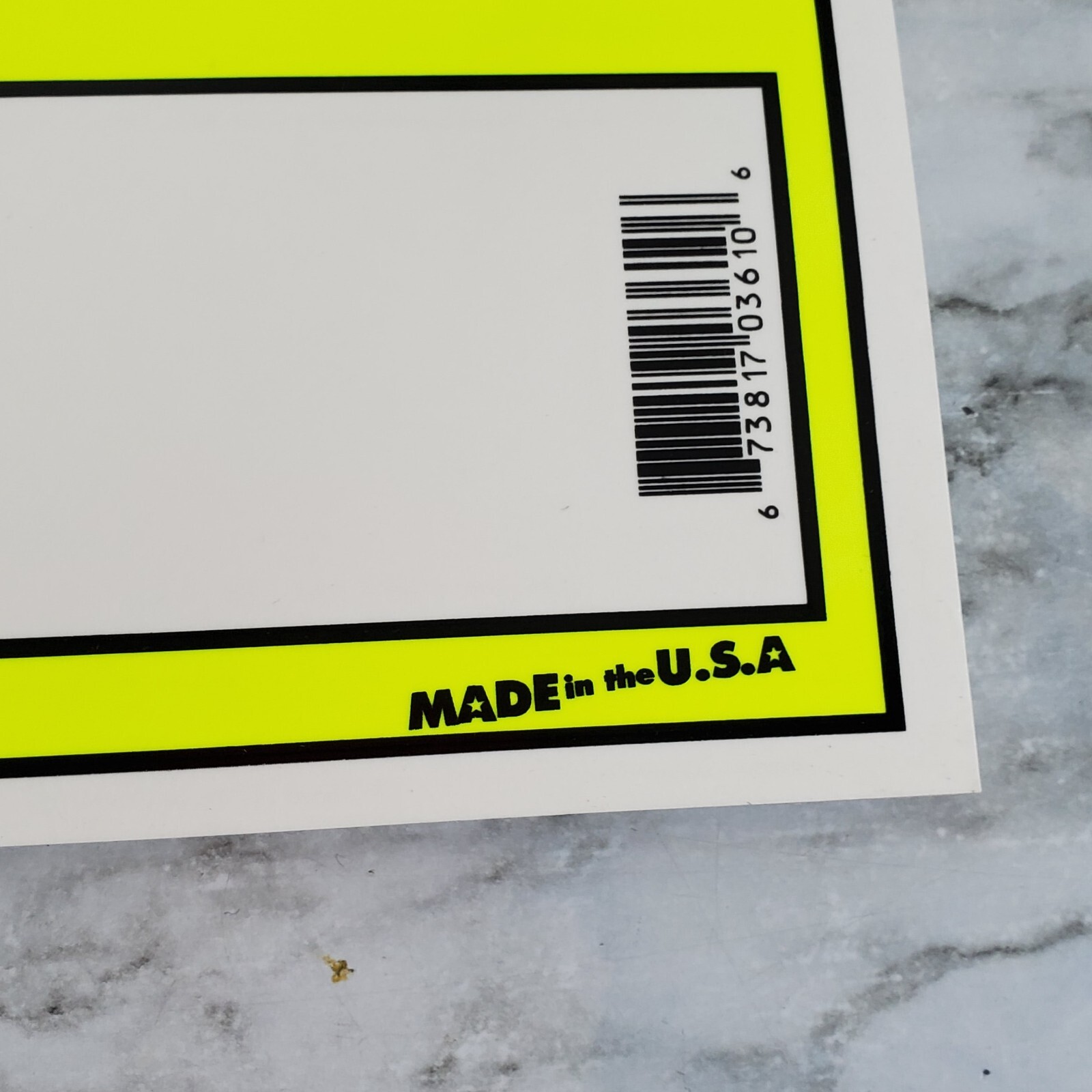 Sunburst Systems Neon Yellow Garage Sale Sign 11&Prime; x 14&Prime; with Arrows – Lot of 8