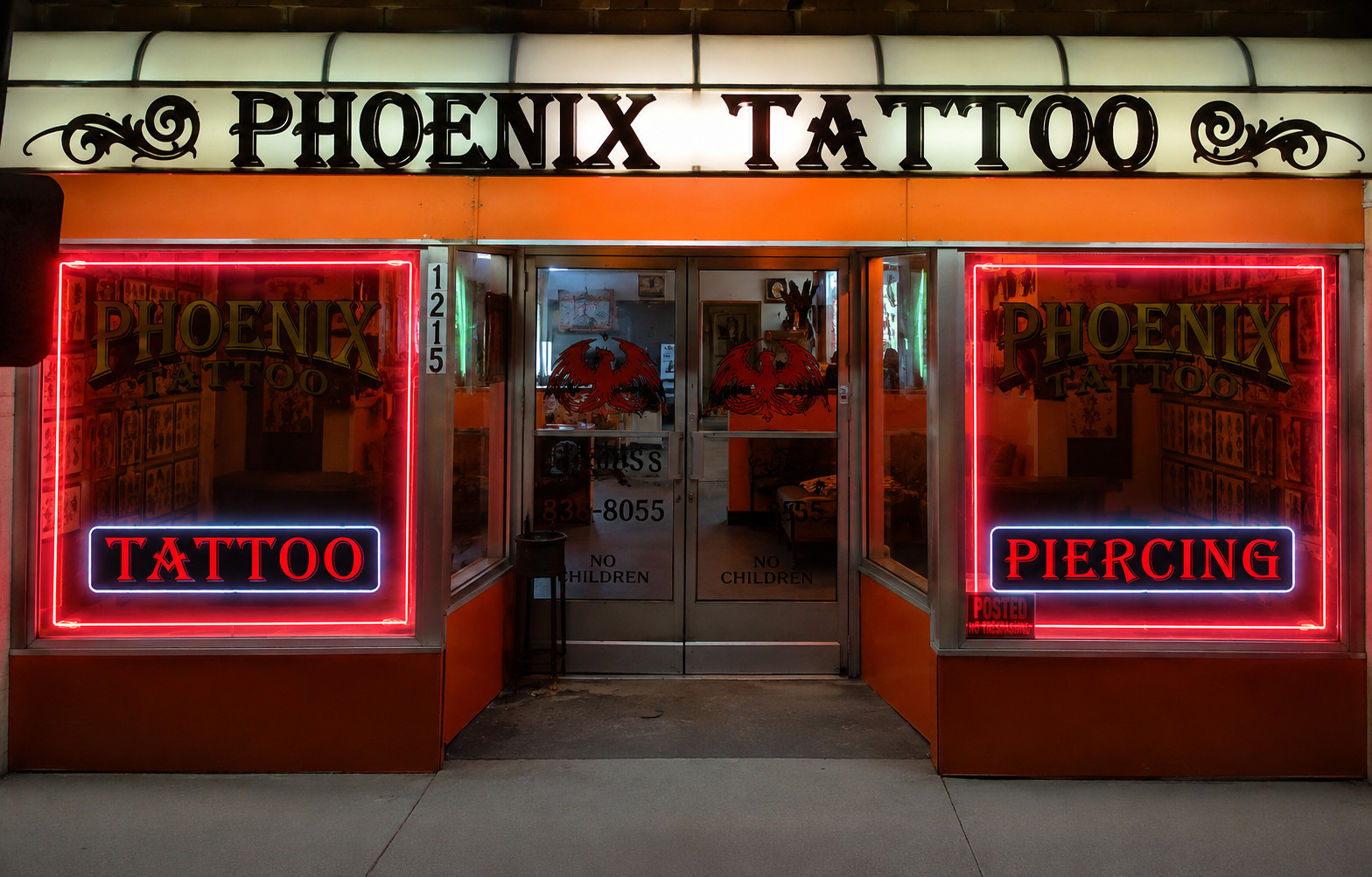 Large 40&Prime; Piercing LED Window Sign for Tattoo Parlors- 110v