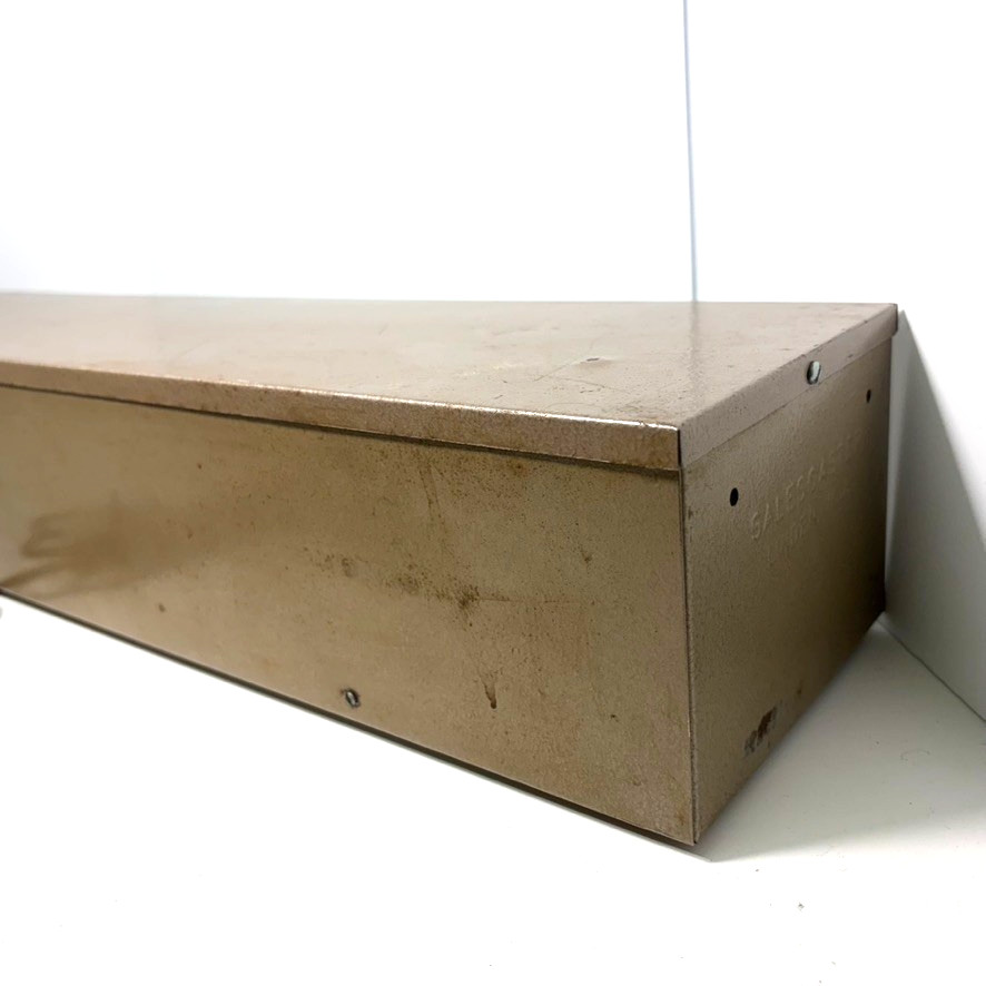 Salescaster Displays Corp Model 30 Scrolling Paper Message Changing Sign