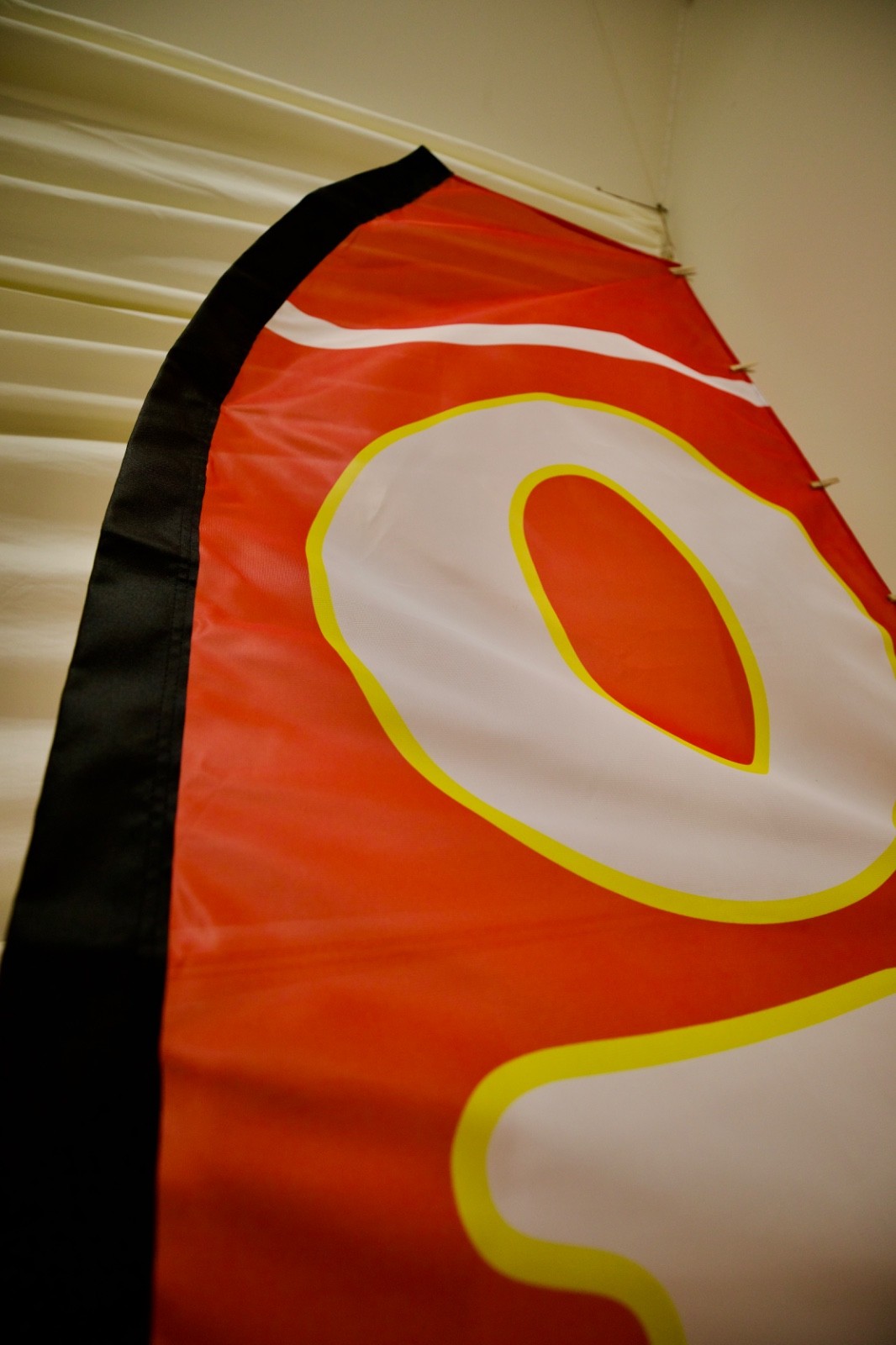 Extra Large Promotional Banner, Convex Bow Flag, Bow outward along the Tap Edge