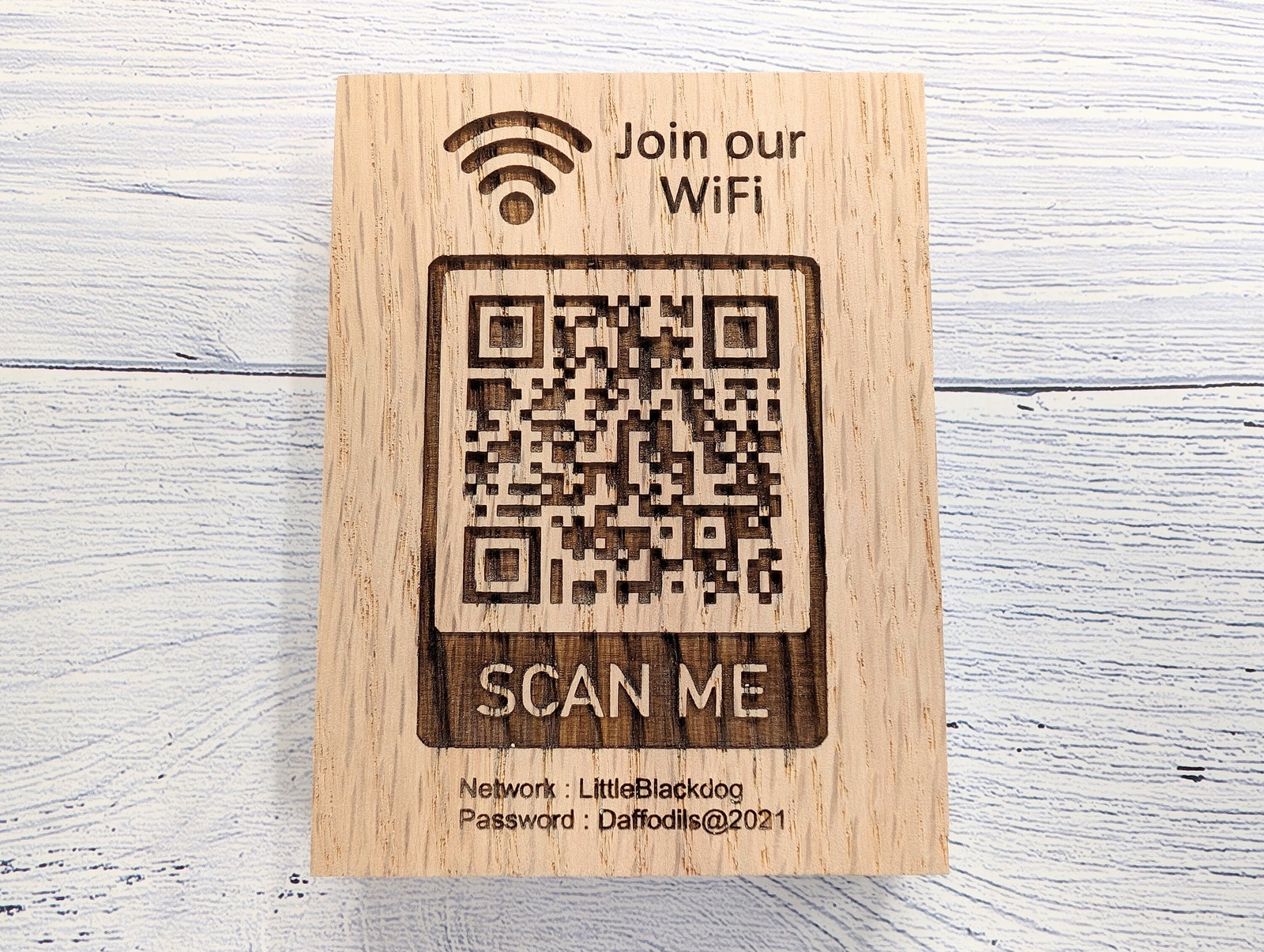 WiFi QR Code Oak Sign, Freestanding WiFi Sign – Hotel Guestroom – Password Sign