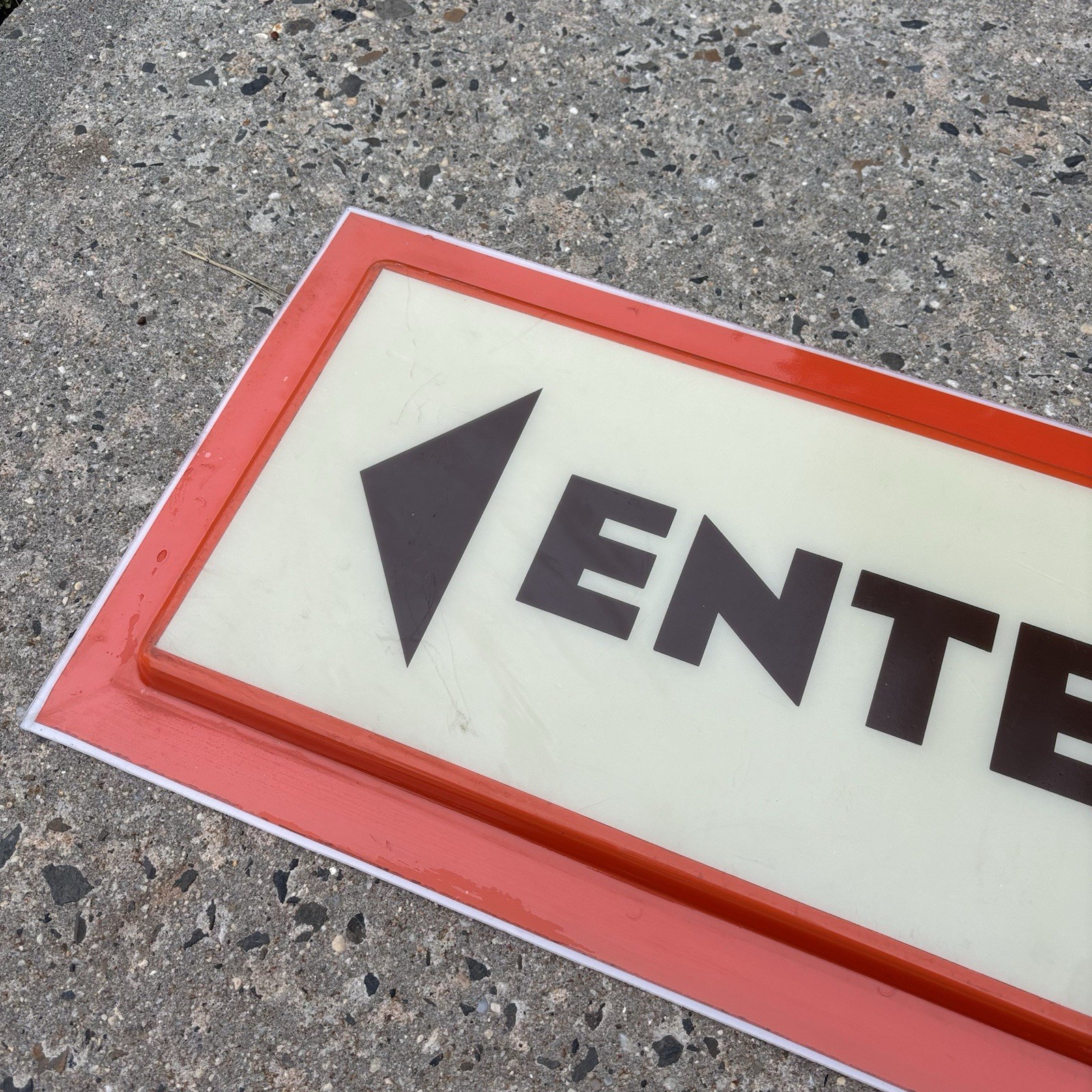 Dunkin Donuts Directional Enter Left Arrow Sign Plastic 30&Prime;x12&Prime;