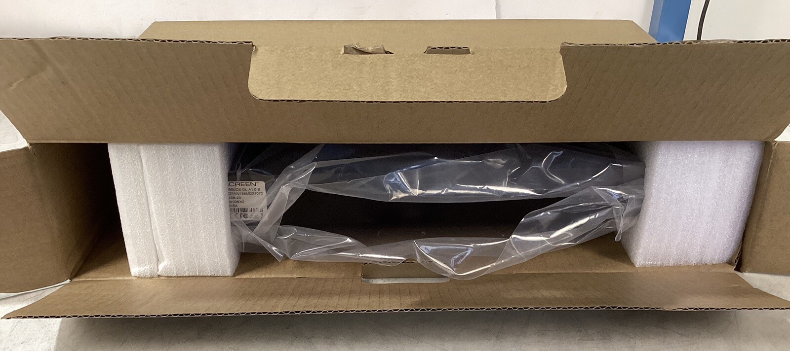 LENOVO INSTORE 40EMTD1025 15.6 INCH LCD TOUCH PANEL MONITOR INV156MDX-GL-A1.0-B