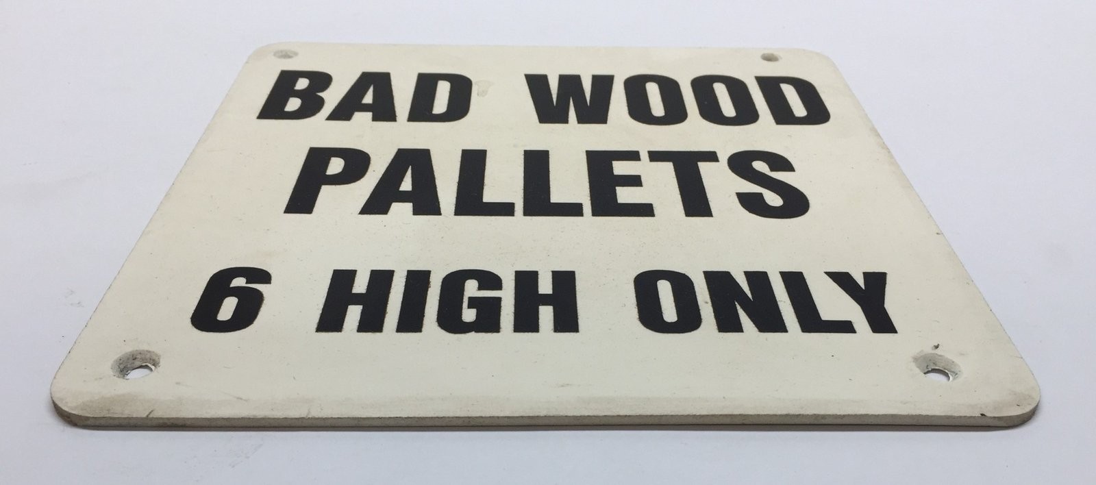 Unbranded Plastic 4-Hole Mount 8&Prime; x 8&Prime; Pallet Signage Pack (5pcs) USED