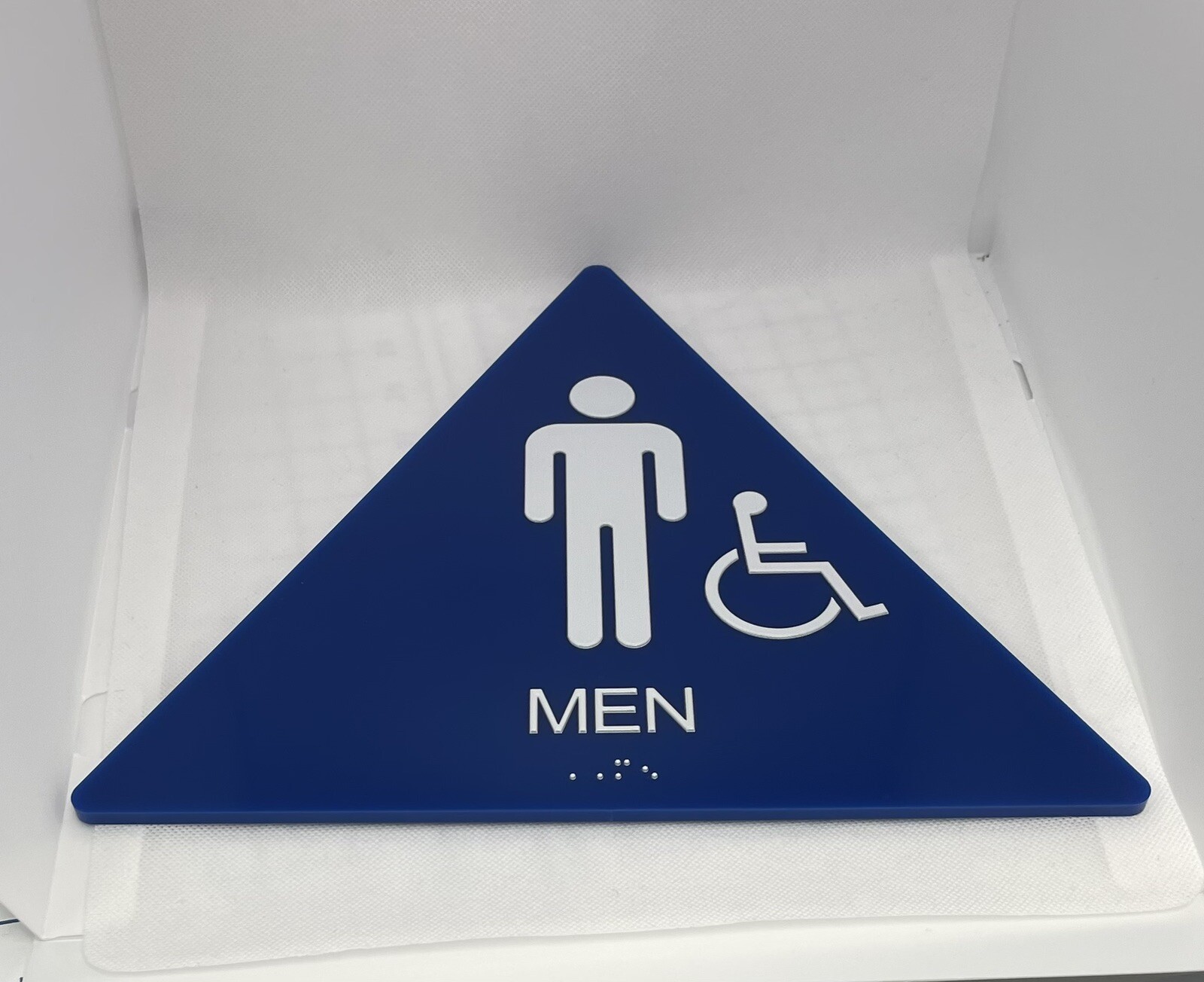 ADA / Braille Compliant Acrylic Restroom Signs, 6&Prime;X9&Prime; », 12&Prime; Round , 11&Prime; Triangle
