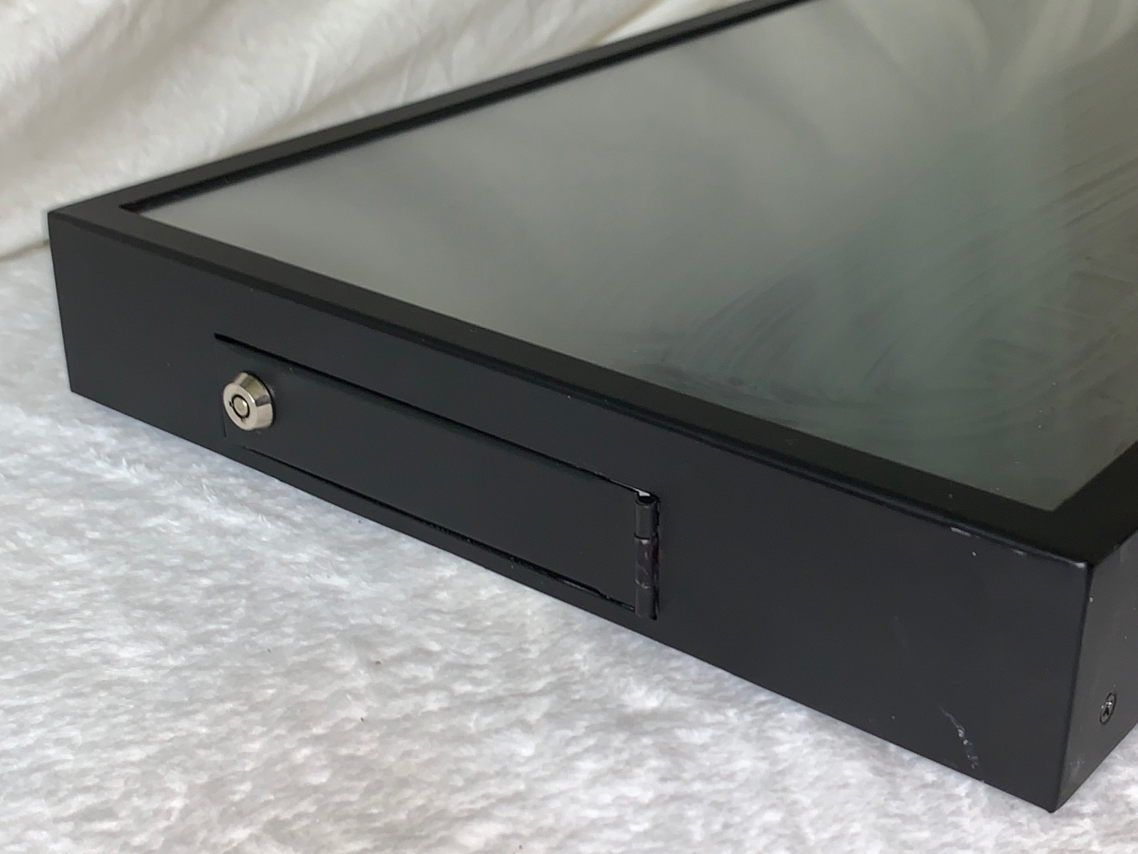 20in Touch LCD Advertising Player Model#: DS-201HDT W/ Pwr & Remote