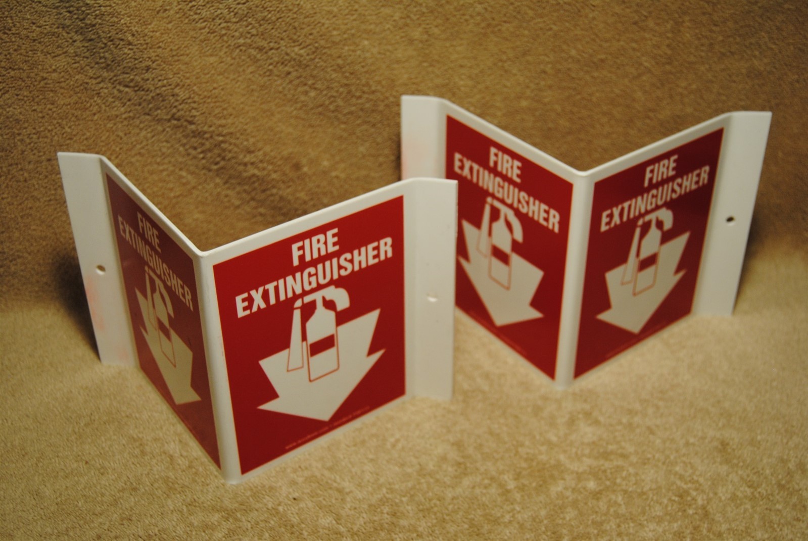 2 New Fire Extinguisher Signs Accuform No.PSP113
