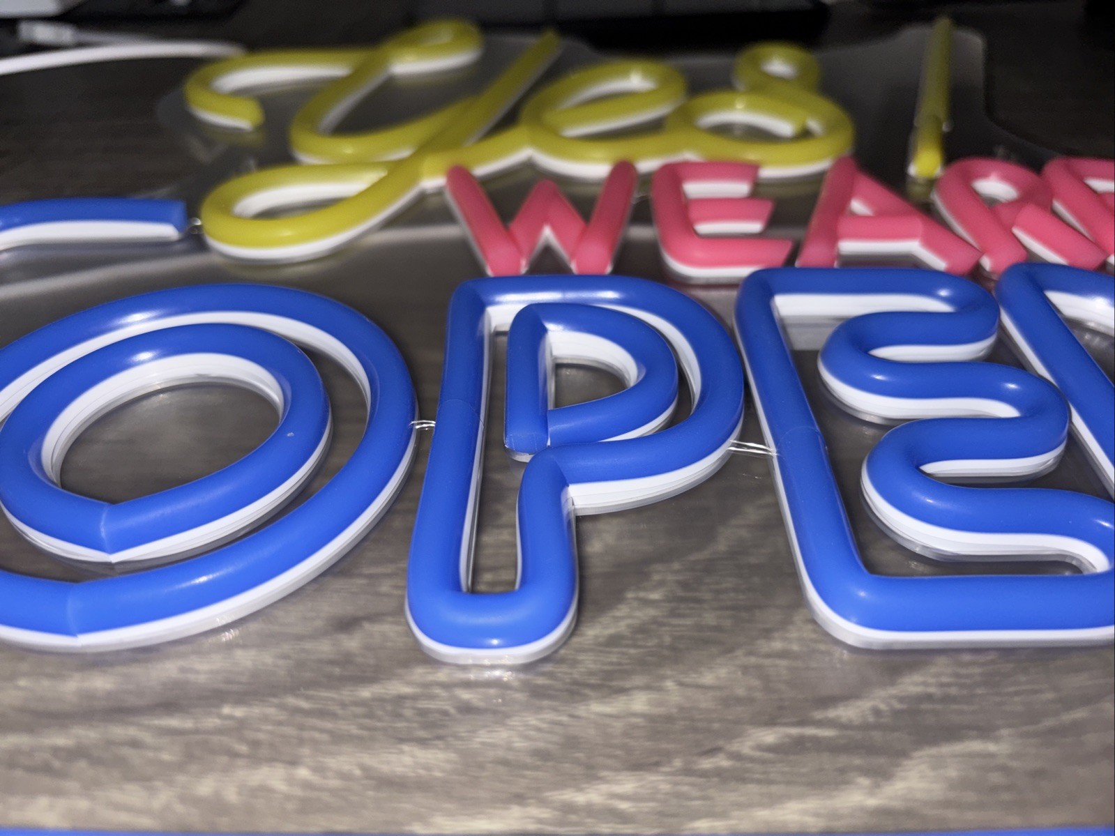 « Yes! We Are Open » LED Neon Sign – Bright Business Storefront Display – New