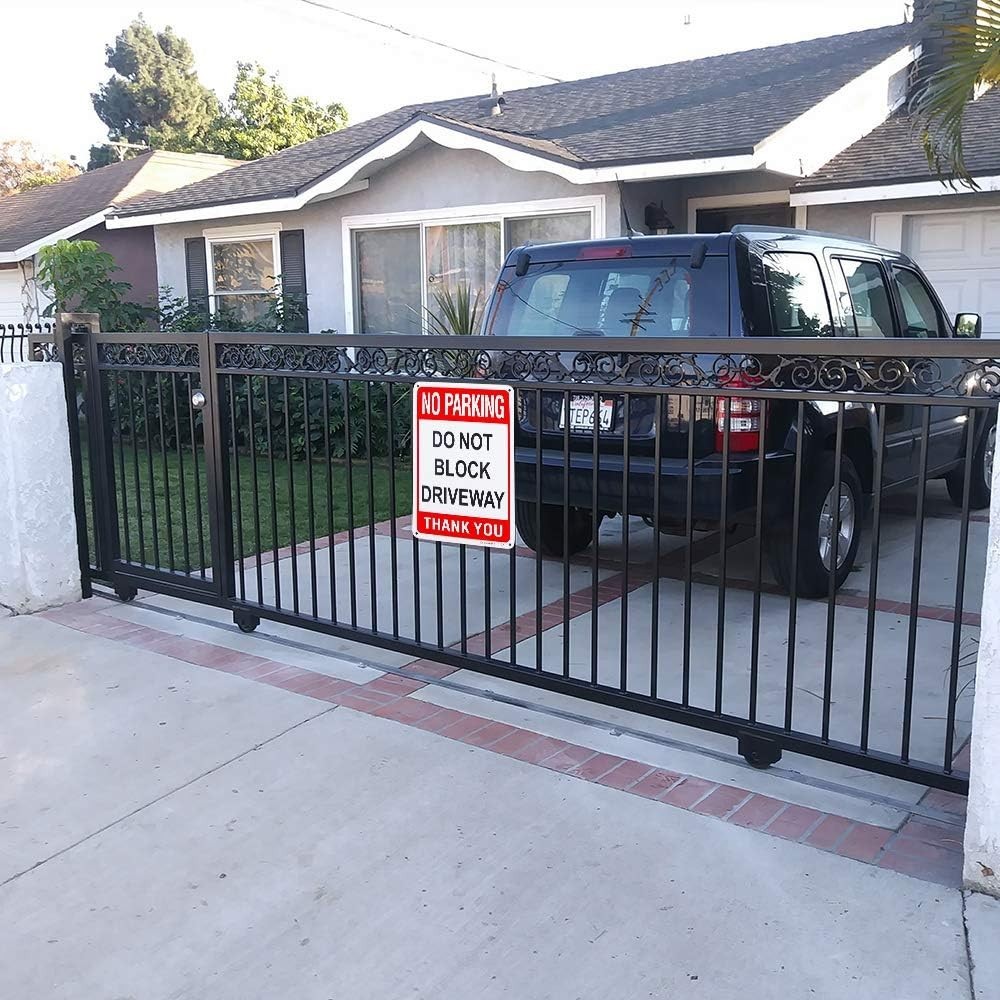 Weatherproof 3 Pack No Parking Do Not Block Driveway Signs – 10&Prime; x 7&Prime; Aluminum