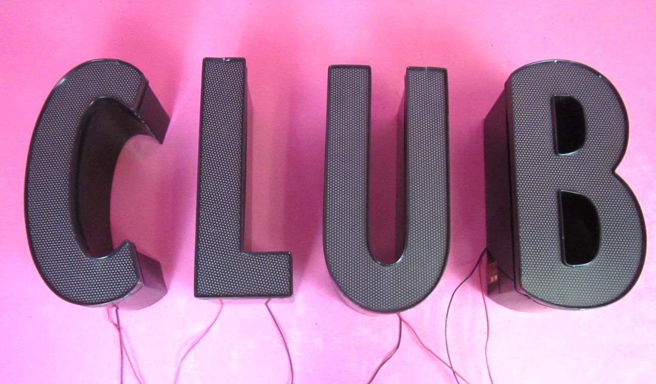 « CLUB » 12 x 31&Prime; Front Lit Channel Letter Sign 12V White LED Mesh Acrylic Front