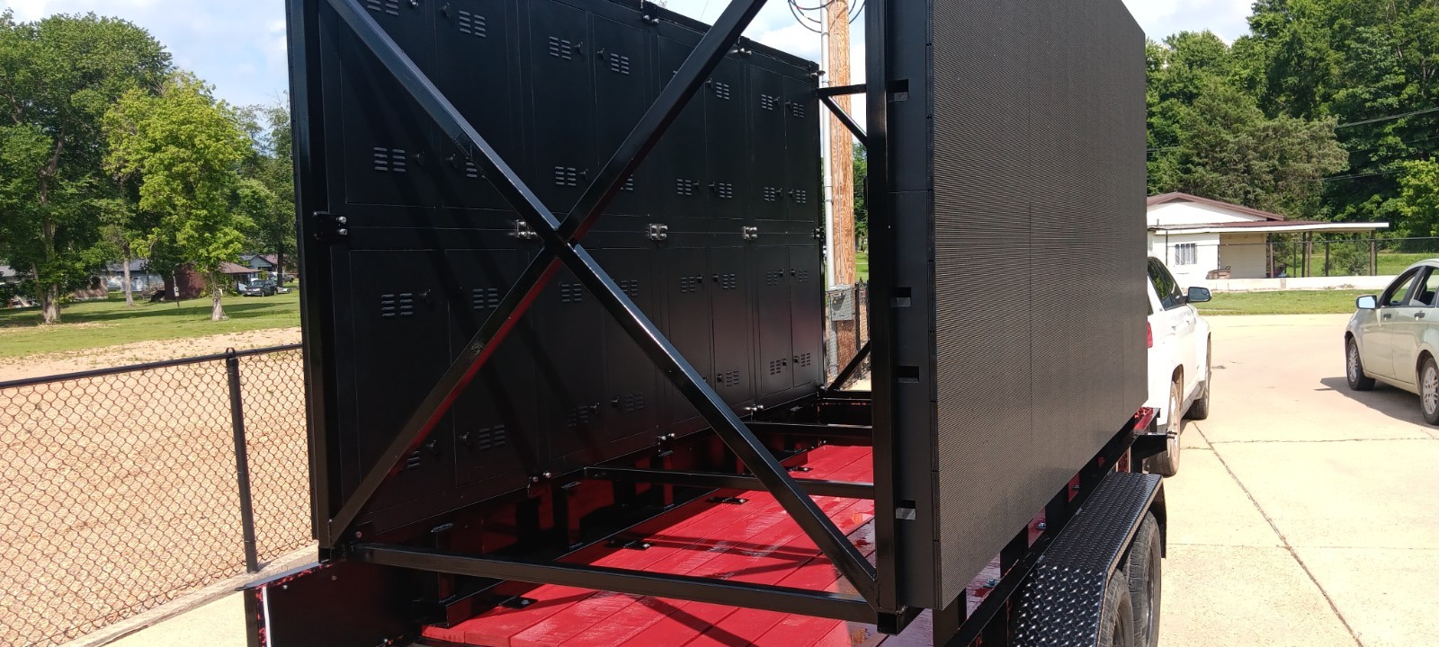 Custom Portable Double-Sided LED Video Trailer – 12&rsquo;6&Prime; x 6&rsquo;3&Prime;