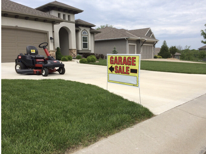 Garage Sale Sign with Metal U-Stake