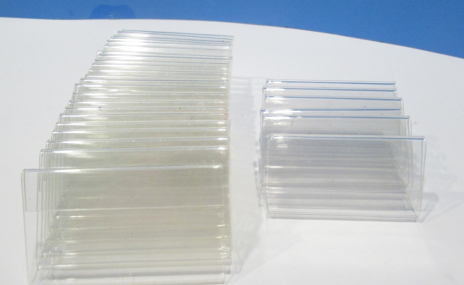 ( 29 ) Acrylic Sign Holder 1.75&Prime; x 2.75&Prime; Slant Back Holders Clear